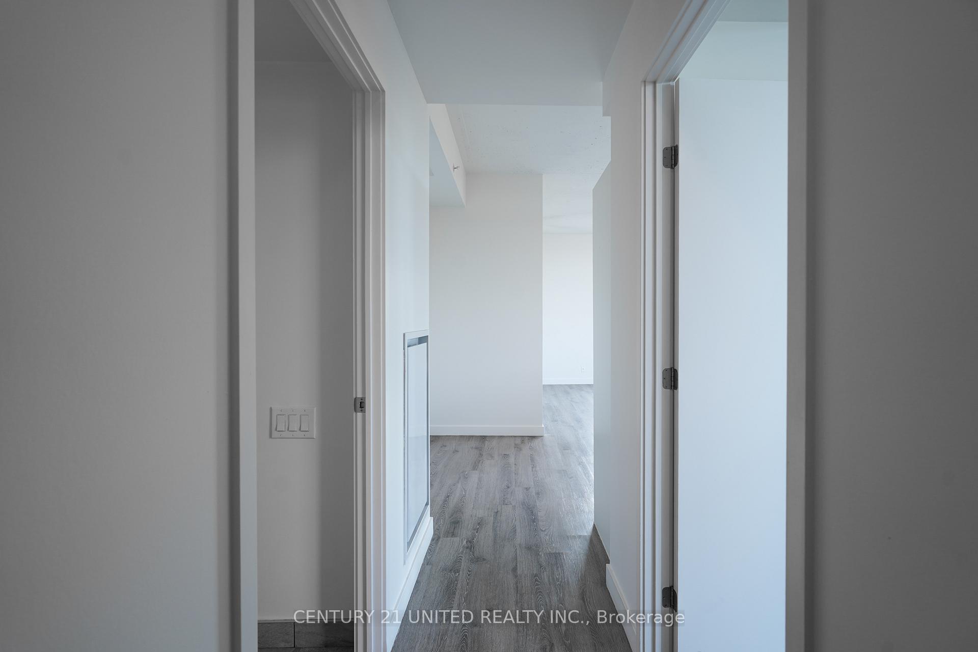 Photo 3 of Unit 405, 100 Bond Street E, Oshawa, Central — HOMEH