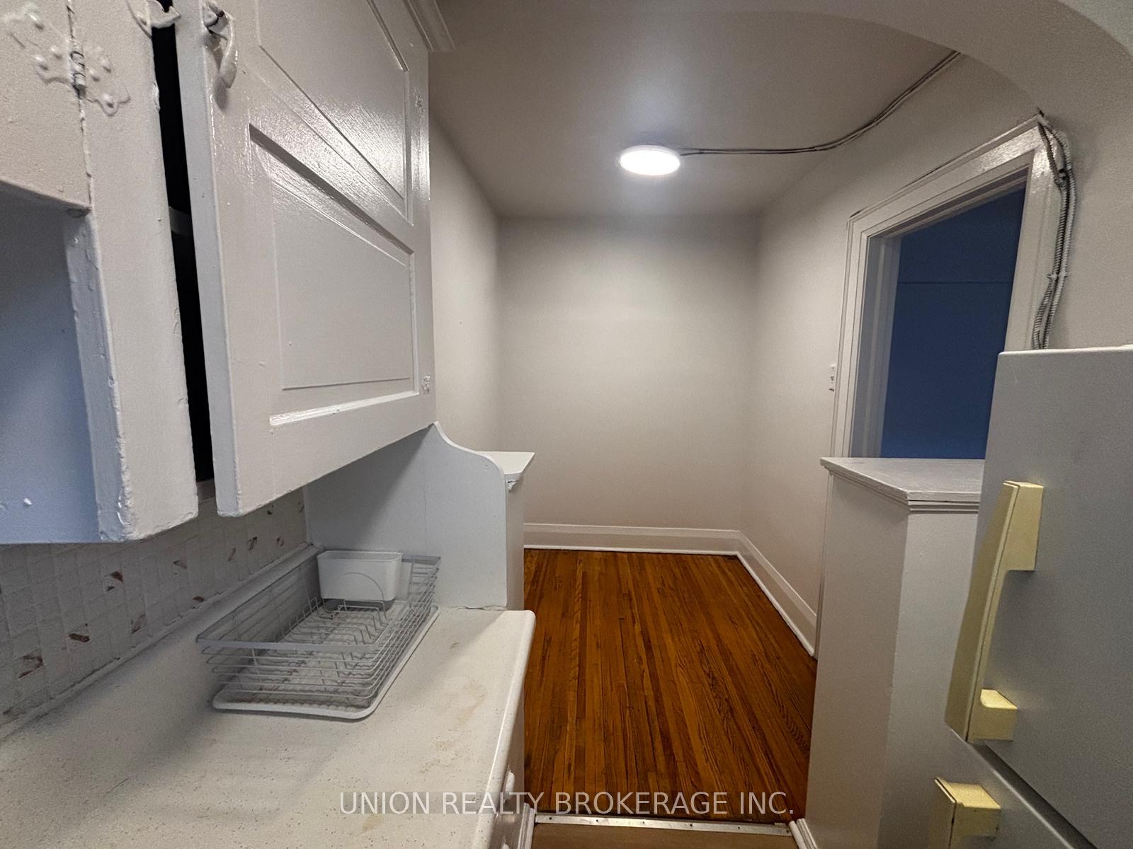 Photo 2 of Unit 18, 2393 Queen Street E, Toronto, The Beaches — HOMEH