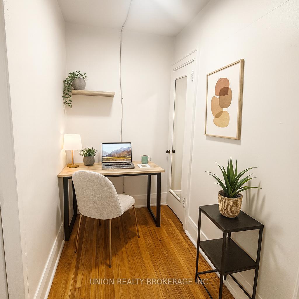 Photo 6 of Unit 18, 2393 Queen Street E, Toronto, The Beaches — HOMEH