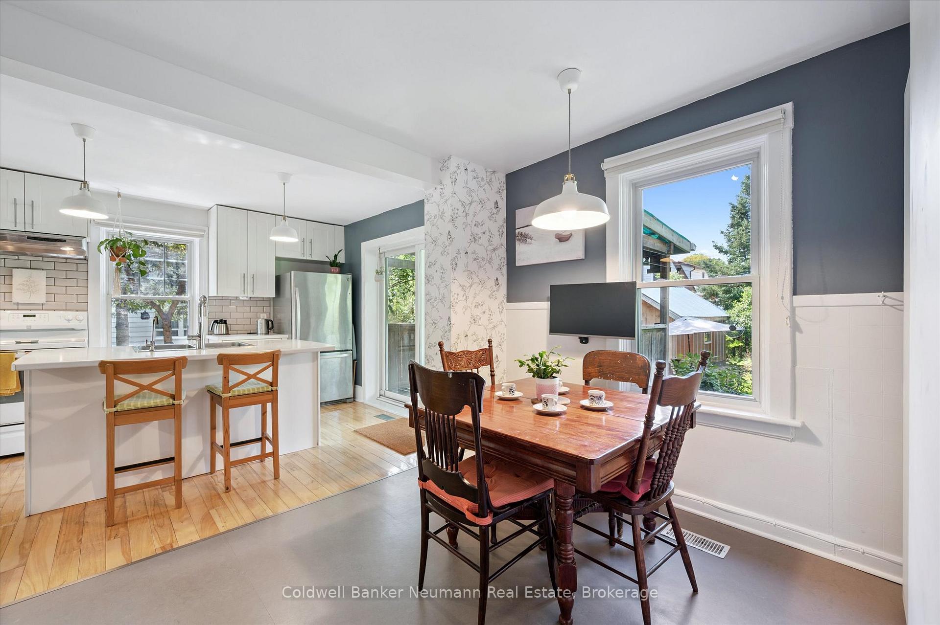Photo 14 of 27 Lawrence Avenue, Guelph, St. Patrick's Ward — HOMEH