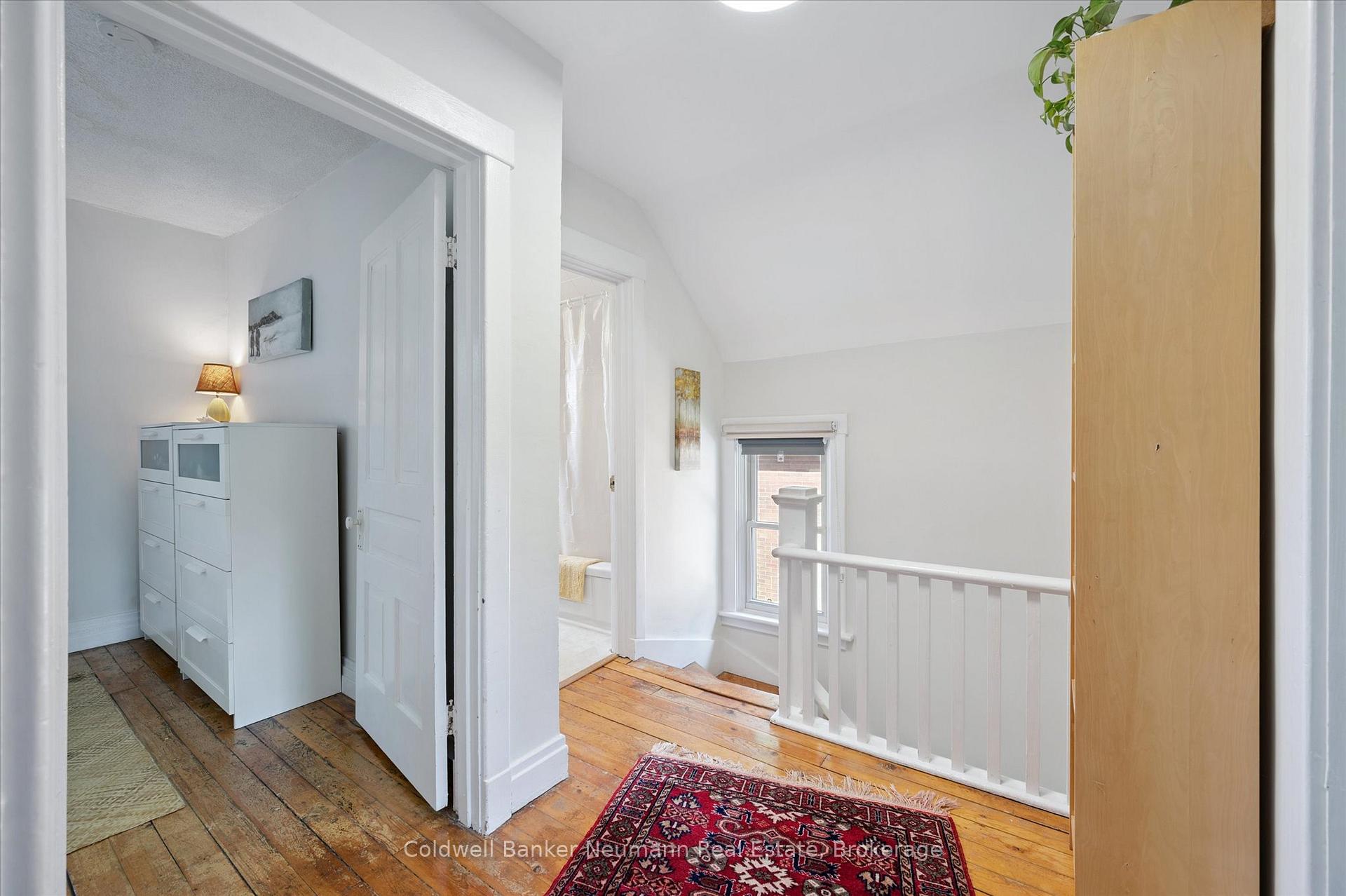 Photo 18 of 27 Lawrence Avenue, Guelph, St. Patrick's Ward — HOMEH