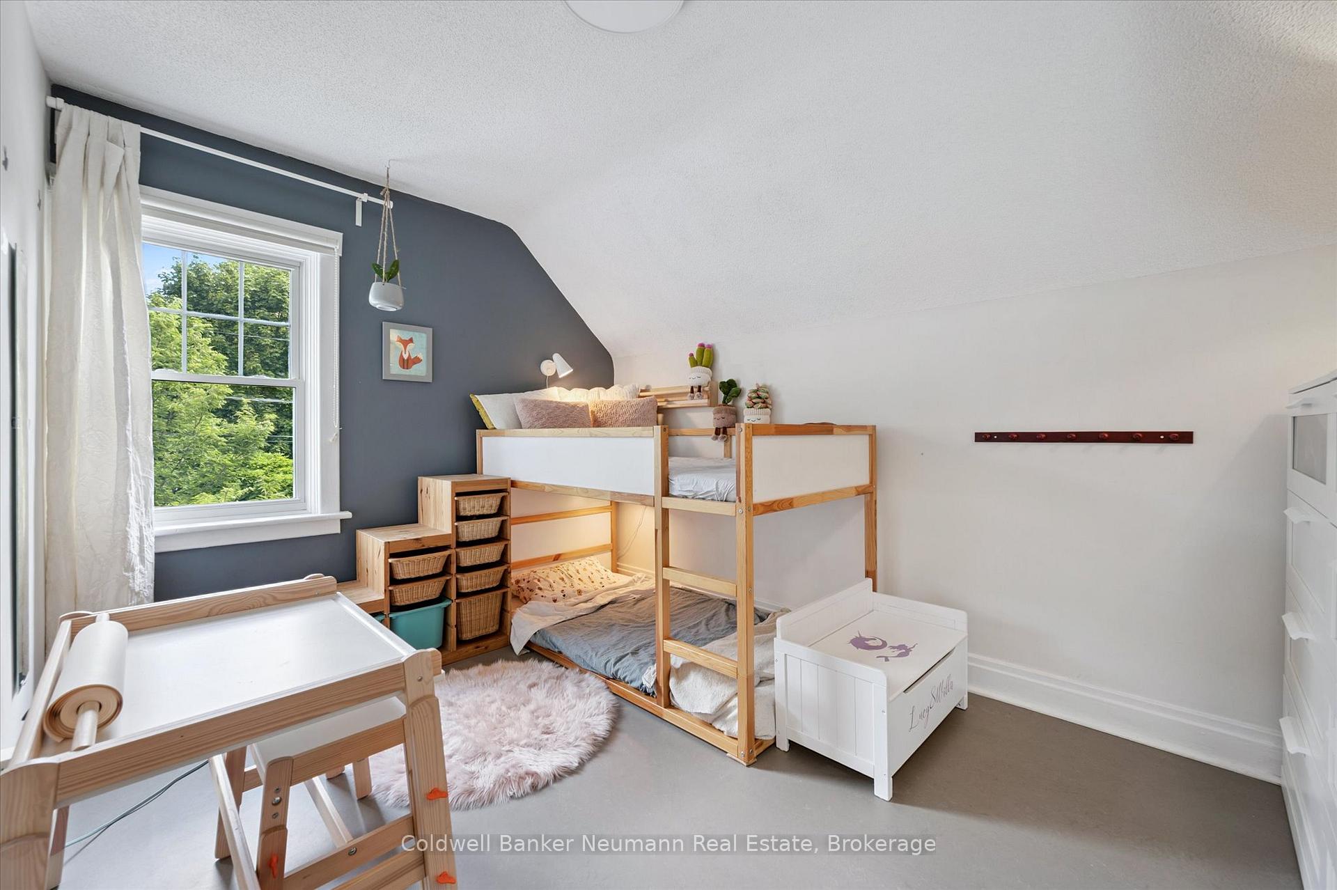 Photo 23 of 27 Lawrence Avenue, Guelph, St. Patrick's Ward — HOMEH
