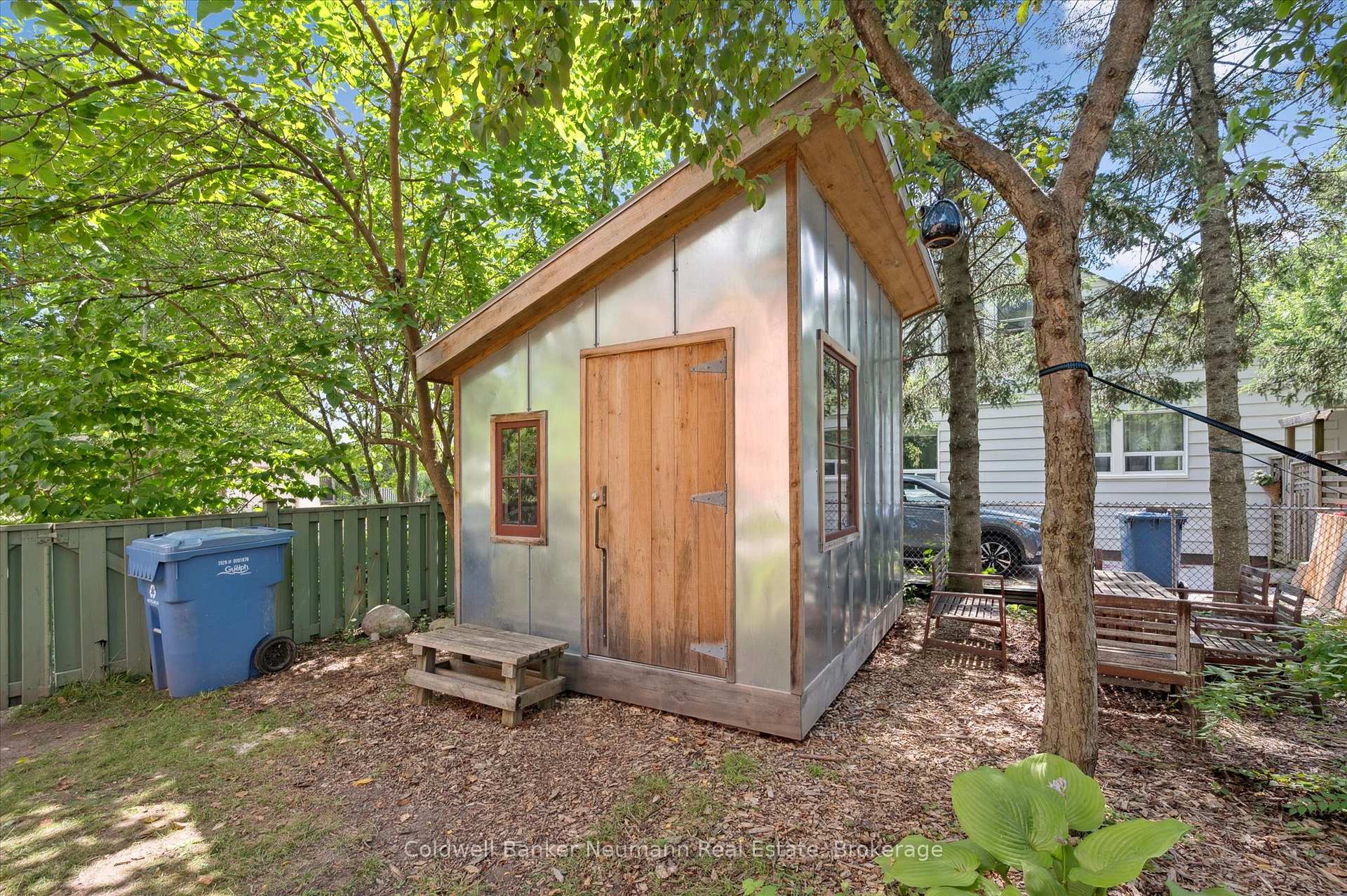 Photo 32 of 27 Lawrence Avenue, Guelph, St. Patrick's Ward — HOMEH