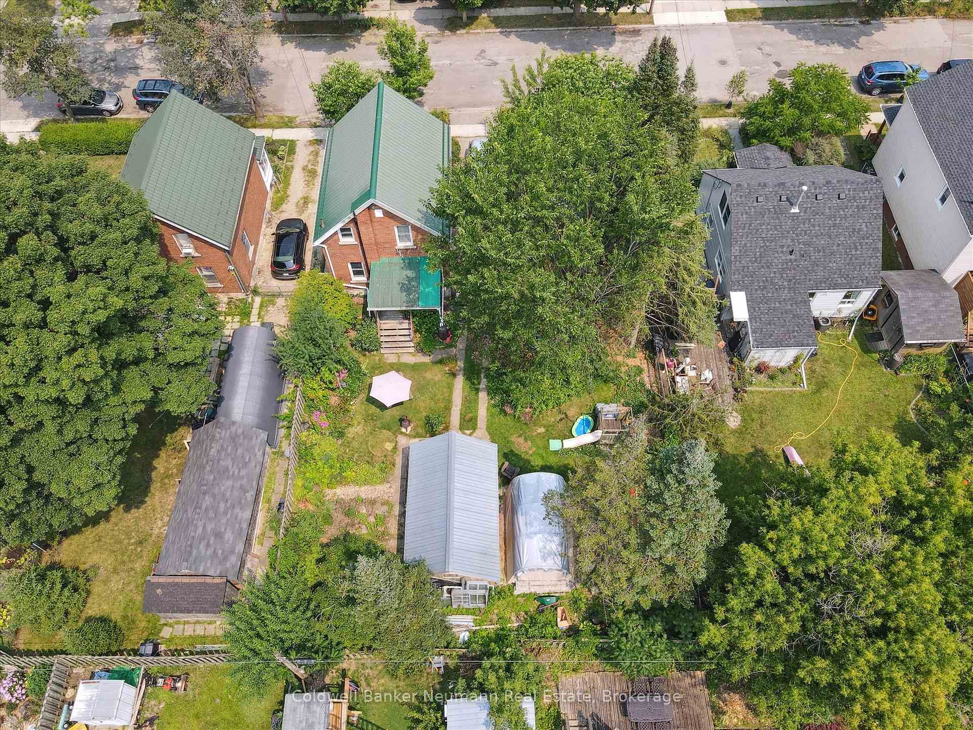 Photo 44 of 27 Lawrence Avenue, Guelph, St. Patrick's Ward — HOMEH