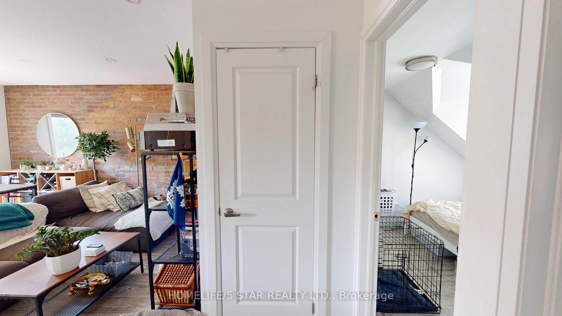 Photo 7 of Unit Apt 3, 45 Dewson Street, Toronto, Palmerston-Little Italy — HOMEH