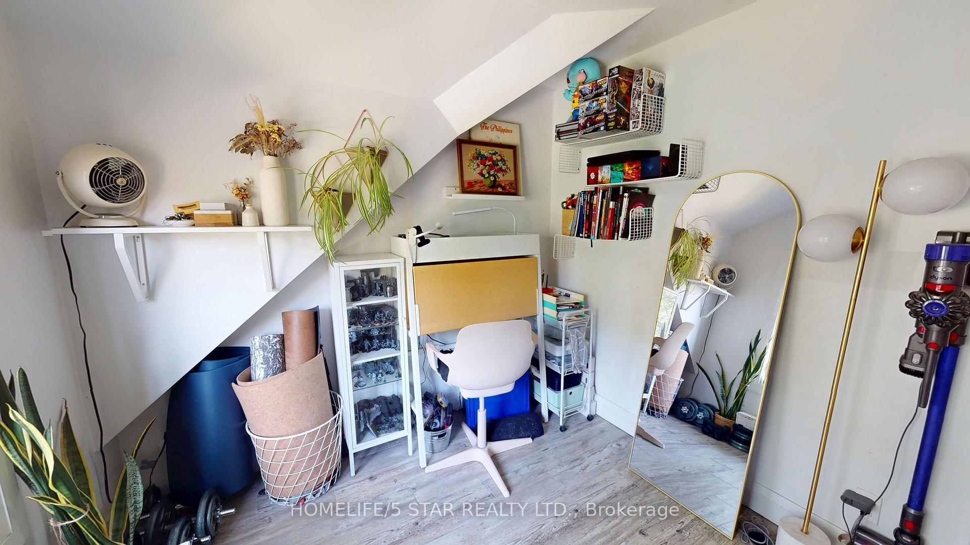 Photo 10 of Unit Apt 3, 45 Dewson Street, Toronto, Palmerston-Little Italy — HOMEH