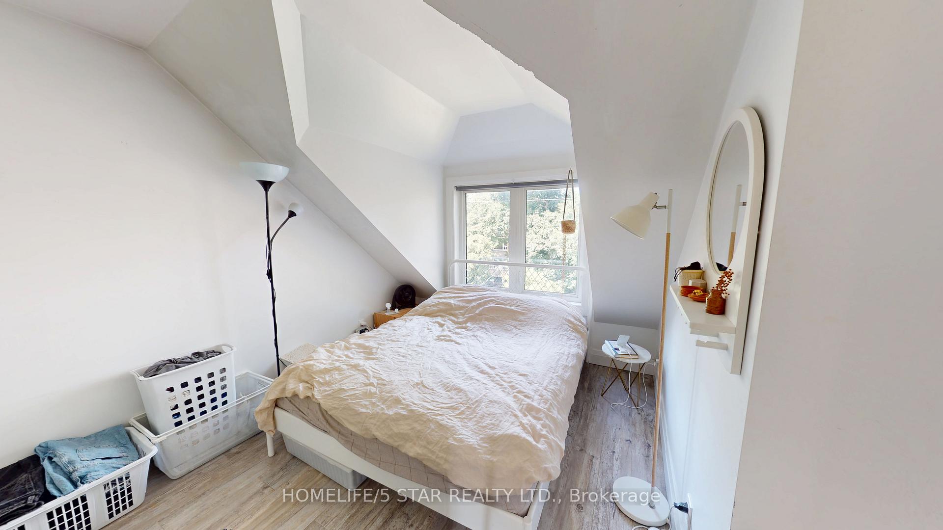 Photo 13 of Unit Apt 3, 45 Dewson Street, Toronto, Palmerston-Little Italy — HOMEH