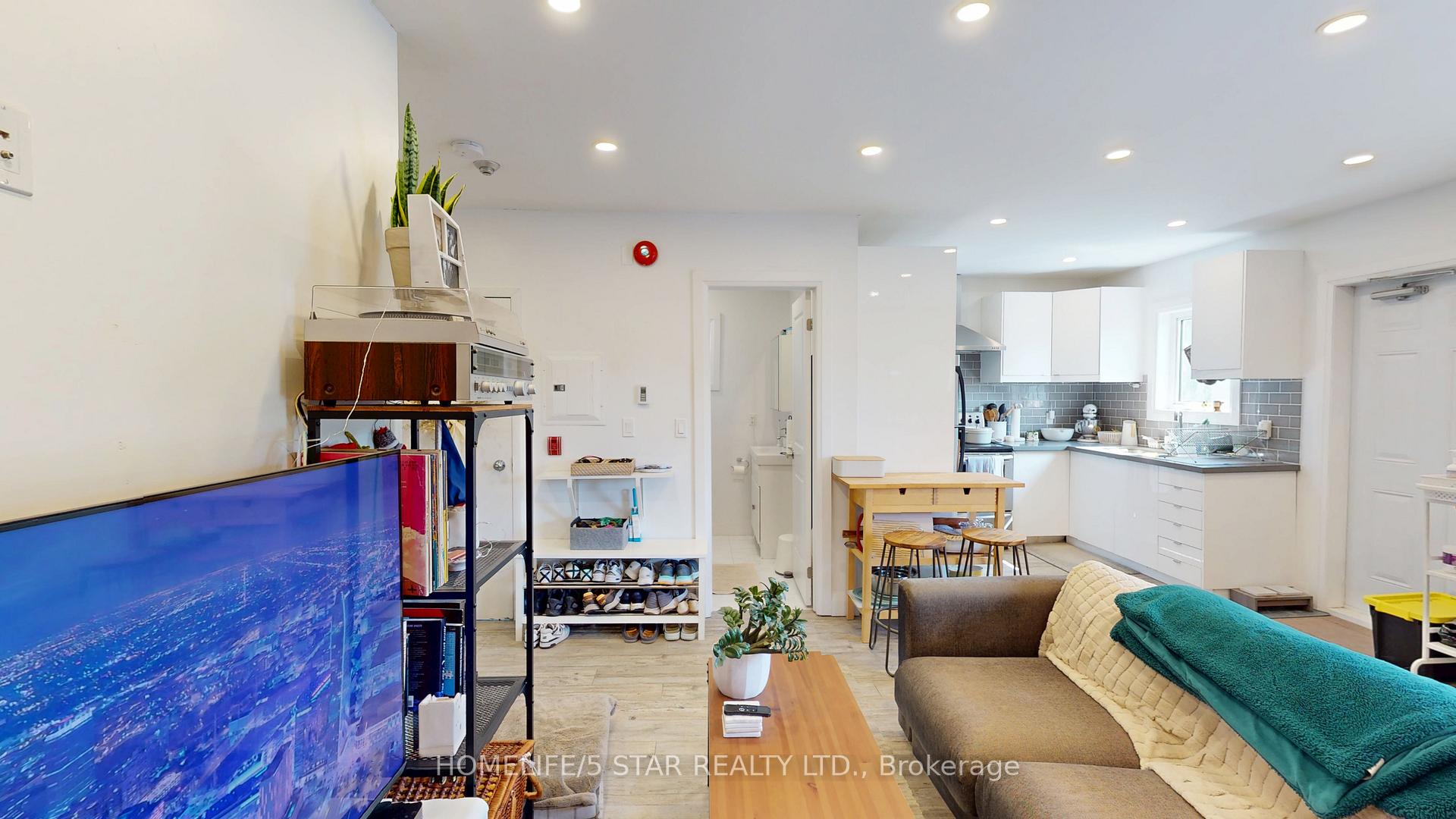 Photo 19 of Unit Apt 3, 45 Dewson Street, Toronto, Palmerston-Little Italy — HOMEH