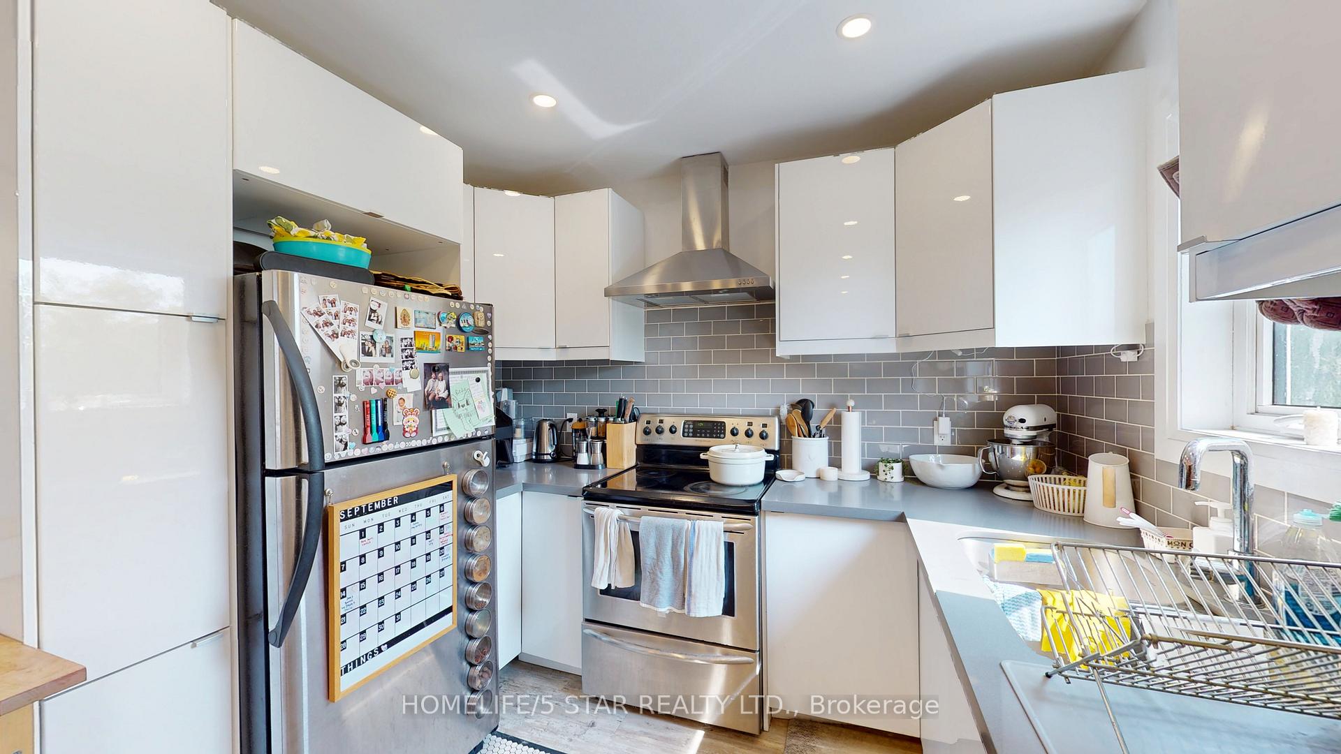 Photo 21 of Unit Apt 3, 45 Dewson Street, Toronto, Palmerston-Little Italy — HOMEH