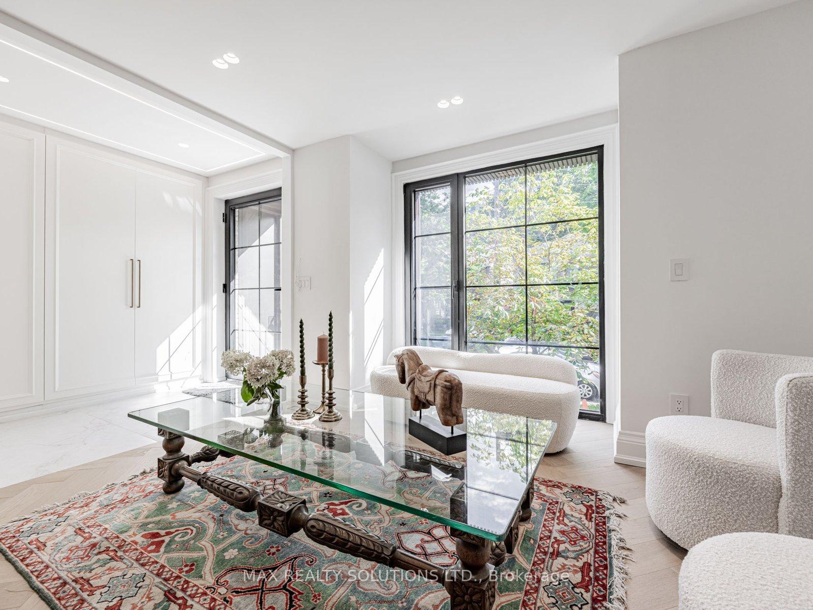 Photo 9 of 22 mann Avenue, Toronto, Mount Pleasant East — HOMEH