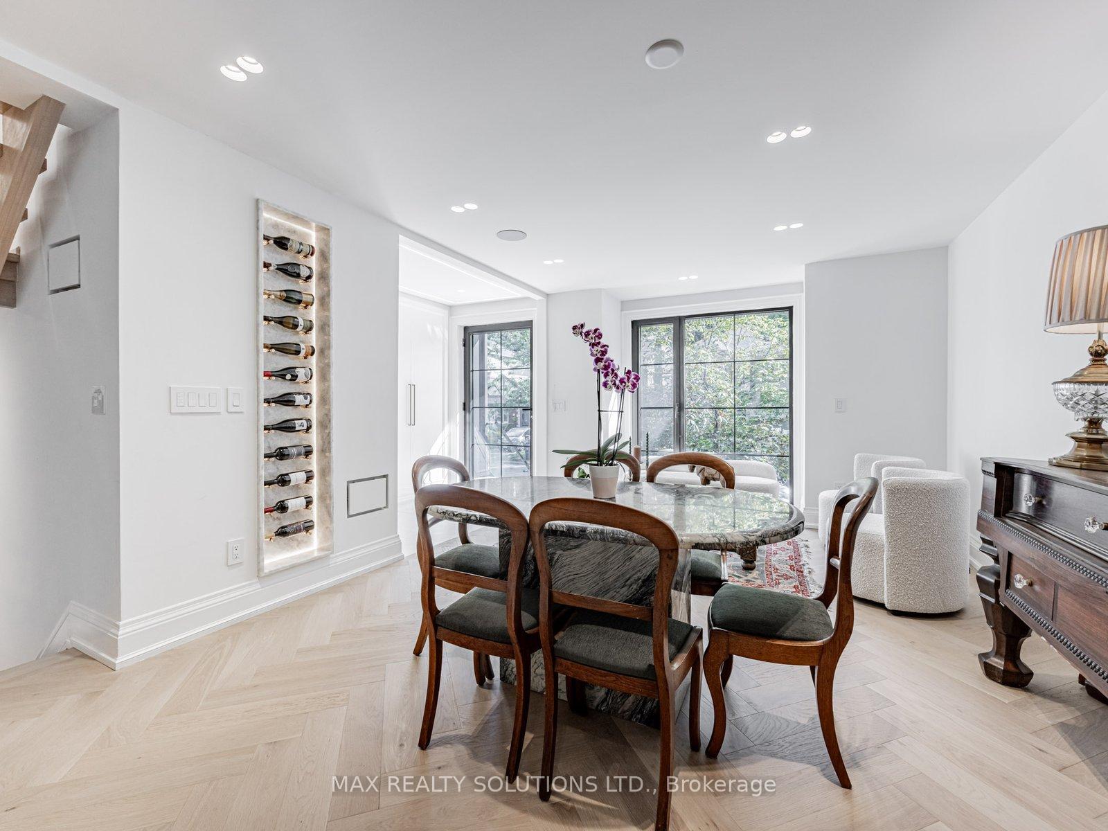 Photo 4 of 22 mann Avenue, Toronto, Mount Pleasant East — HOMEH