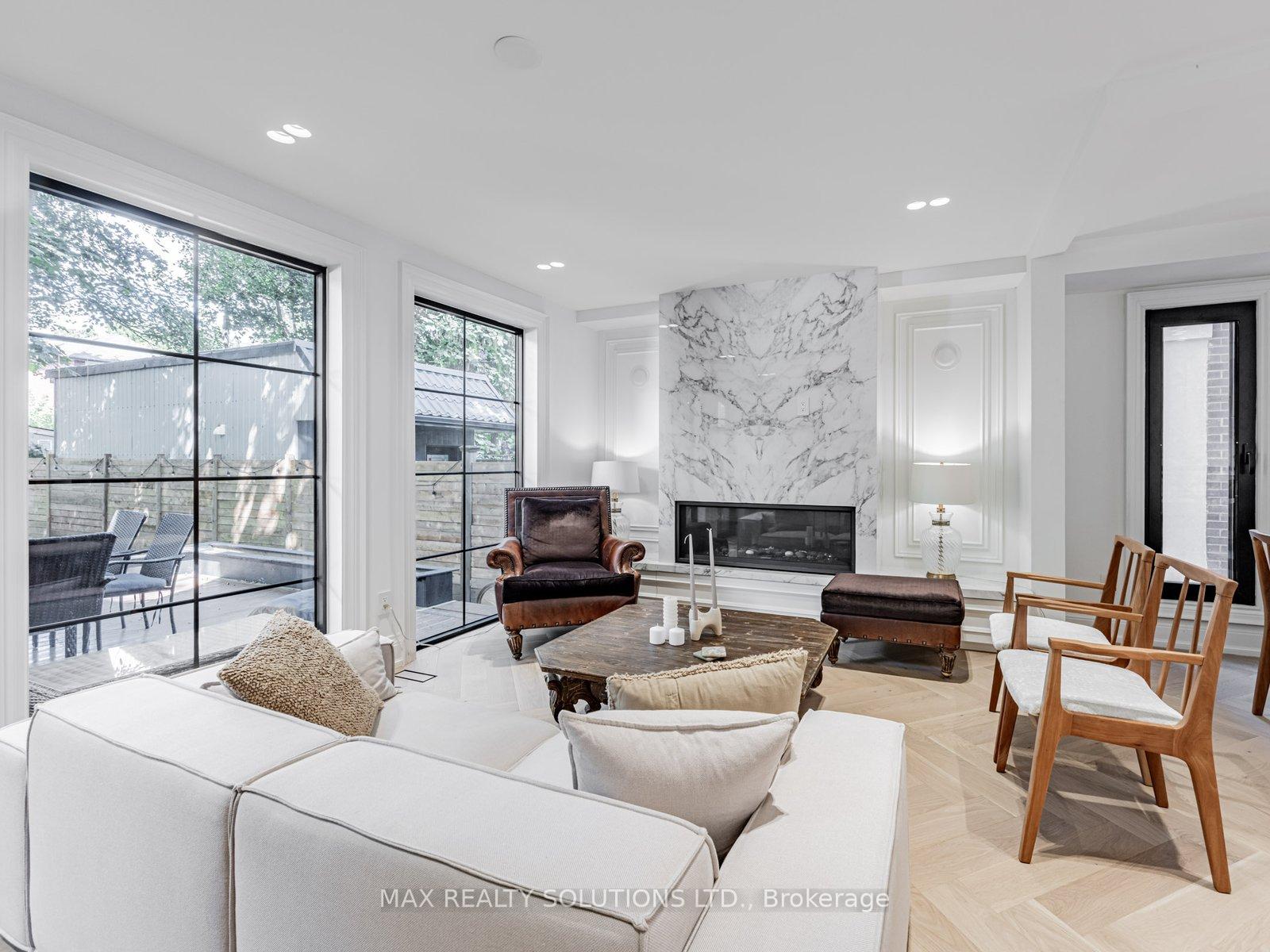 Photo 16 of 22 mann Avenue, Toronto, Mount Pleasant East — HOMEH