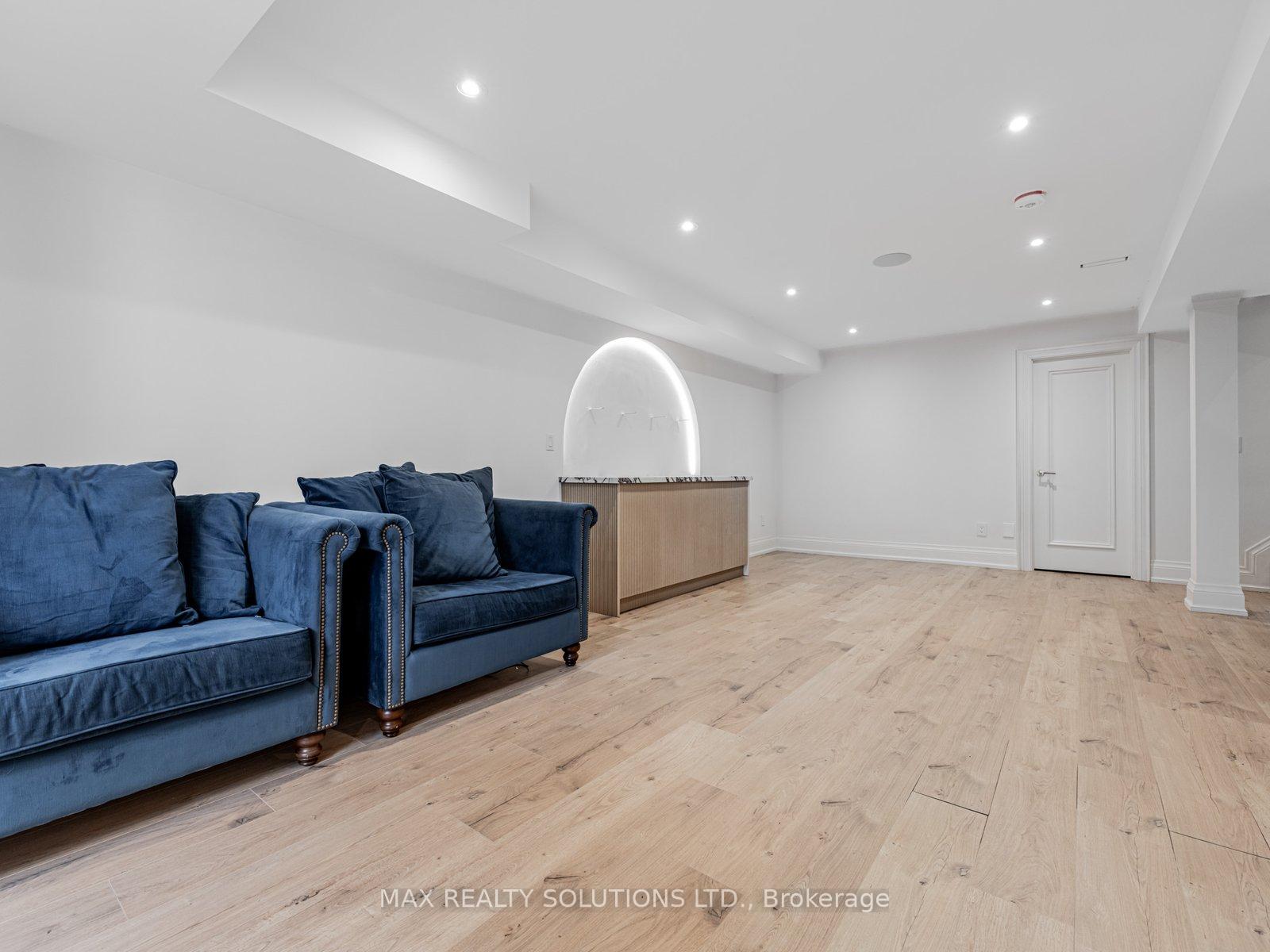 Photo 18 of 22 mann Avenue, Toronto, Mount Pleasant East — HOMEH