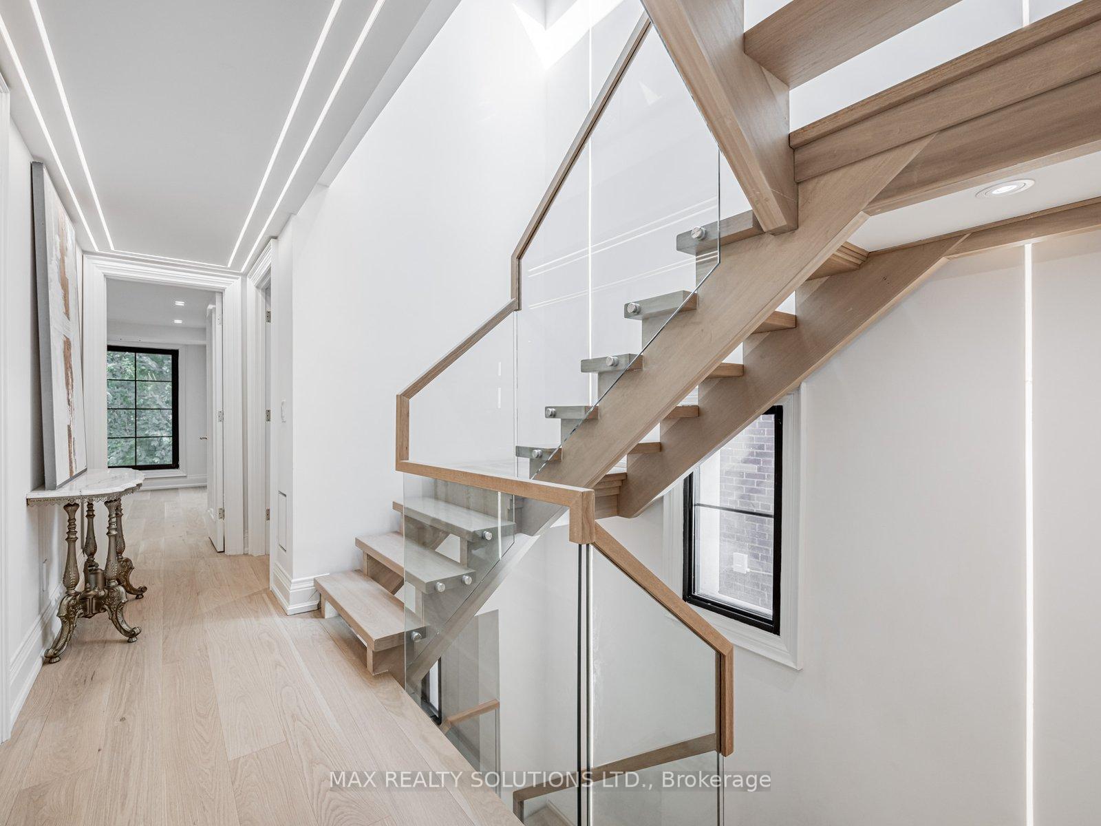 Photo 23 of 22 mann Avenue, Toronto, Mount Pleasant East — HOMEH