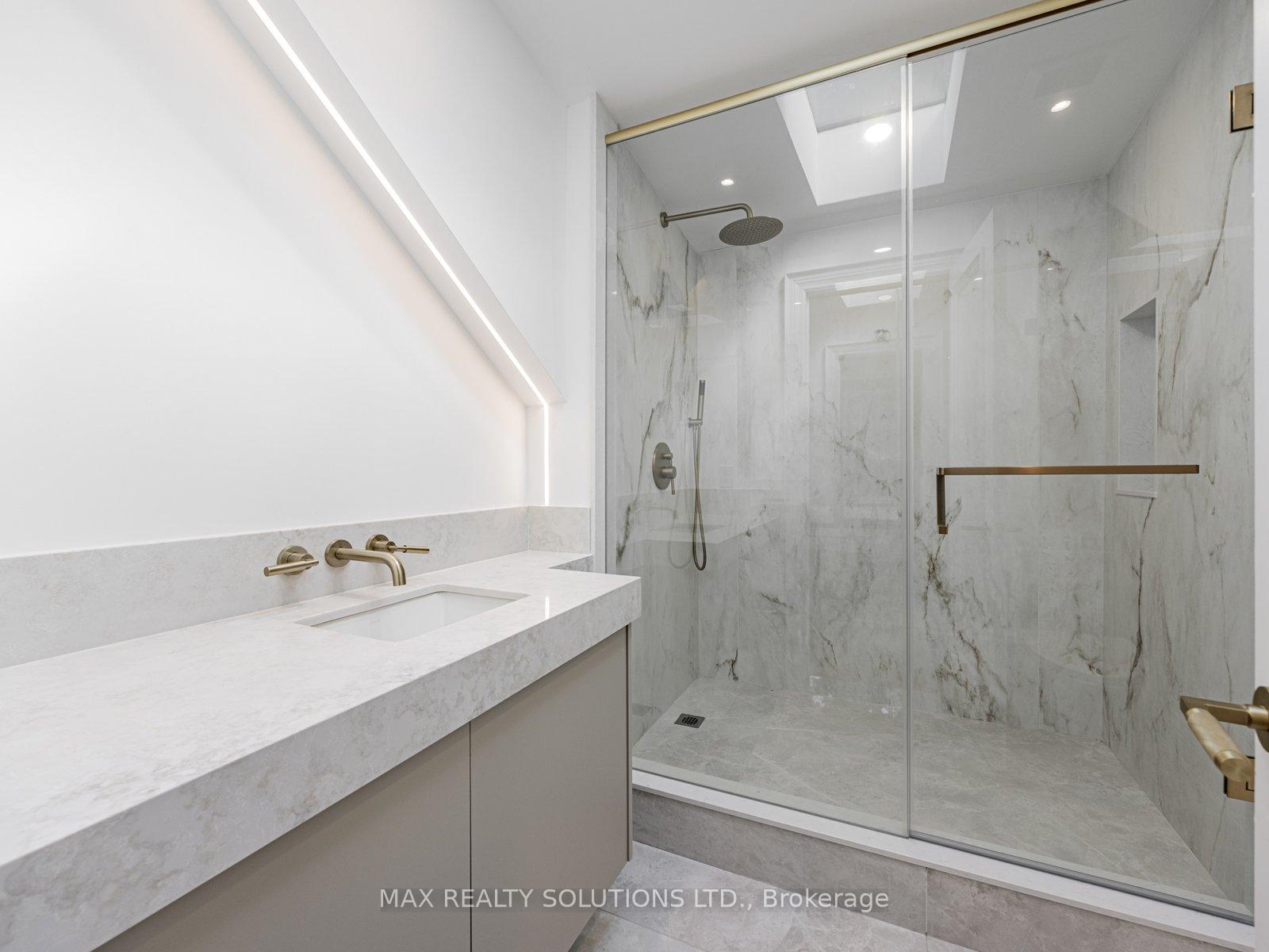 Photo 25 of 22 mann Avenue, Toronto, Mount Pleasant East — HOMEH