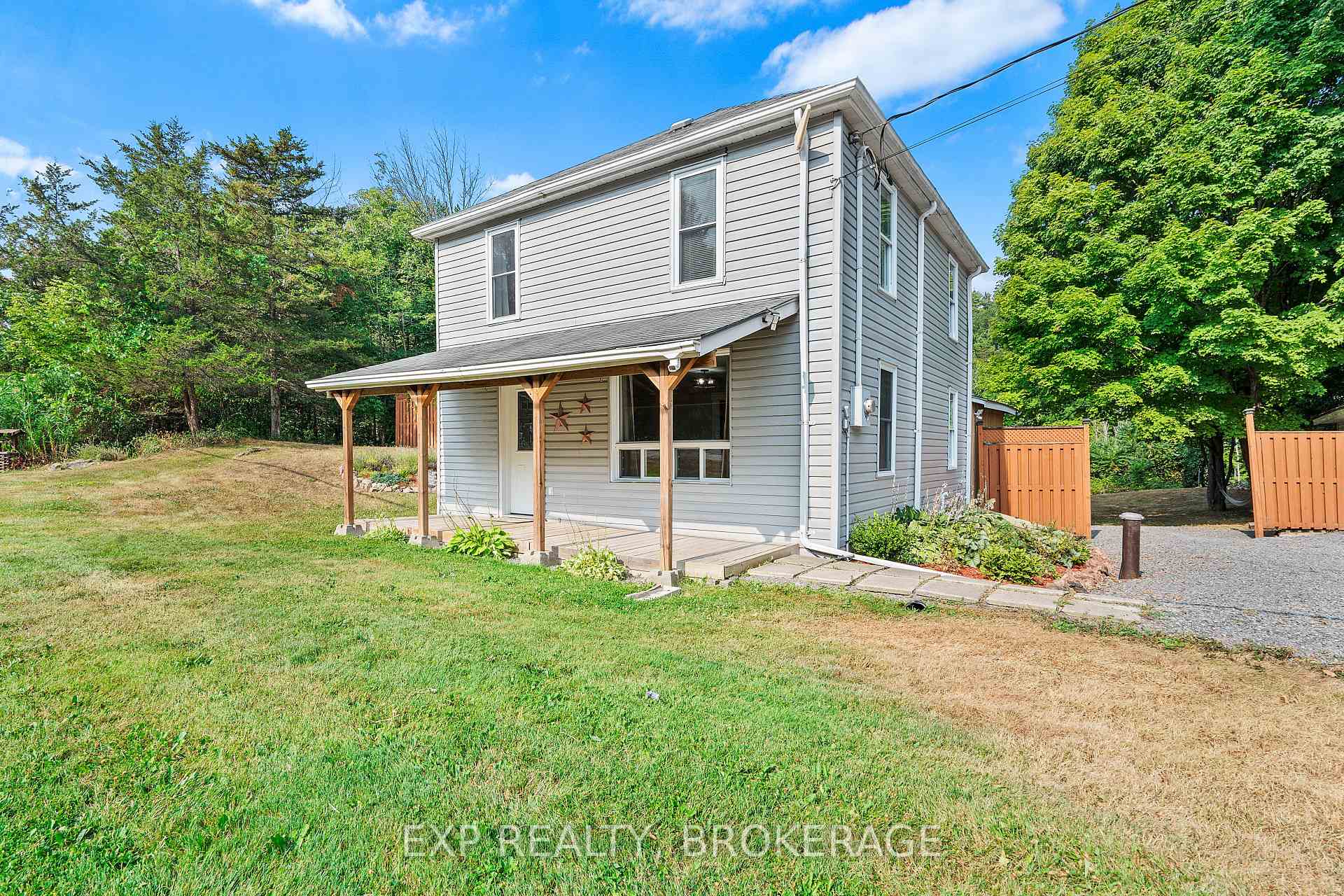 Photo 3 of 7993 Perth Road, Frontenac, Frontenac South — HOMEH
