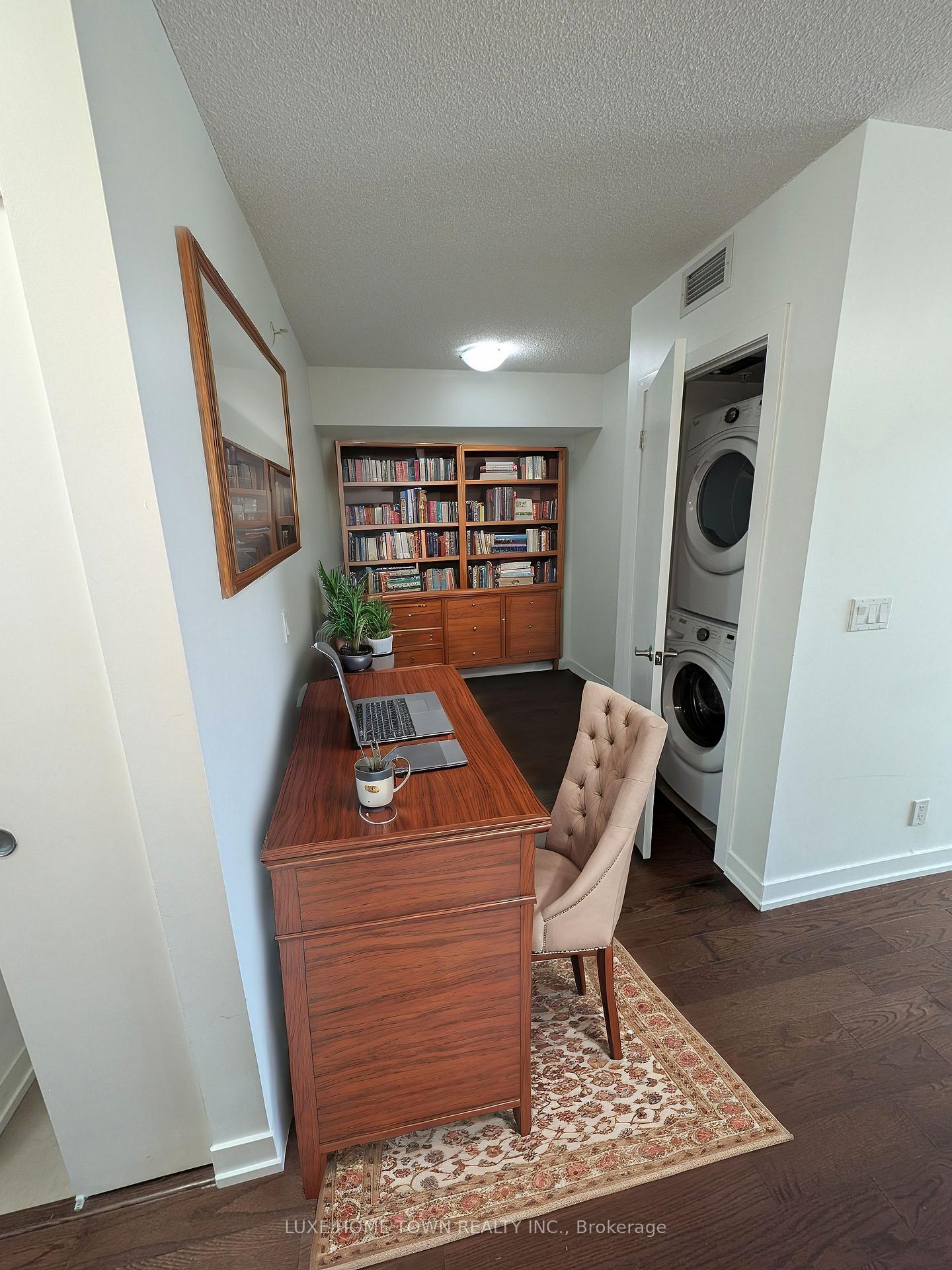 Photo 3 of Unit 512, 10 Willison Square, Toronto, Kensington-Chinatown — HOMEH