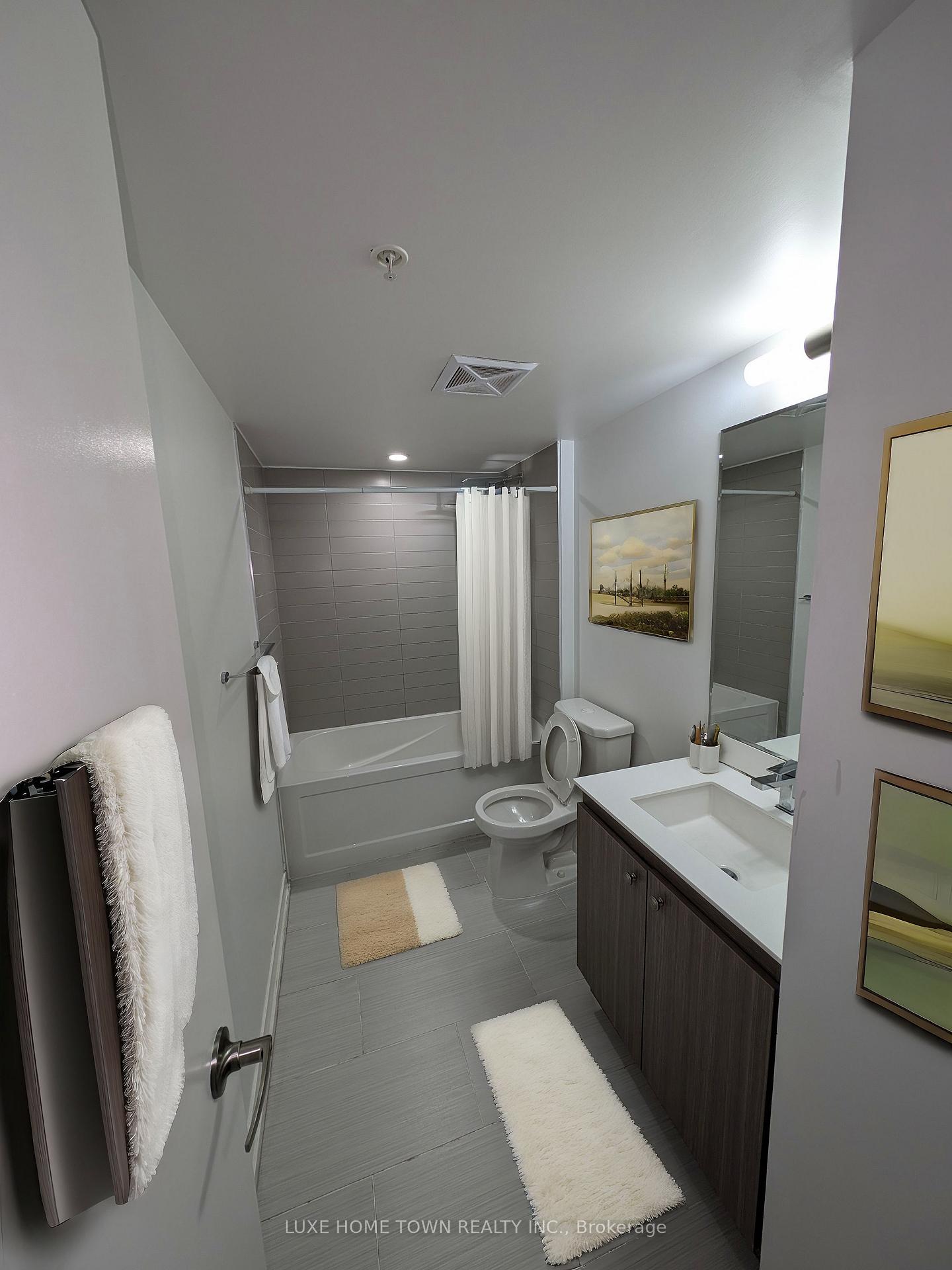 Photo 4 of Unit 512, 10 Willison Square, Toronto, Kensington-Chinatown — HOMEH