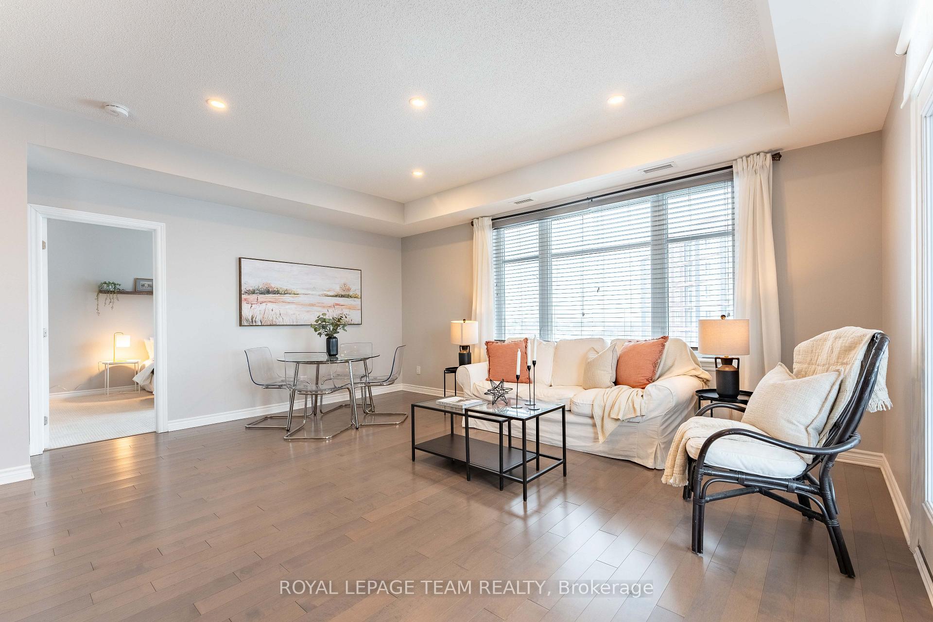 Photo 6 of Unit 301, 200 Janka Private, Ottawa, Kanata - Emerald Meadows/Trailwest — HOMEH
