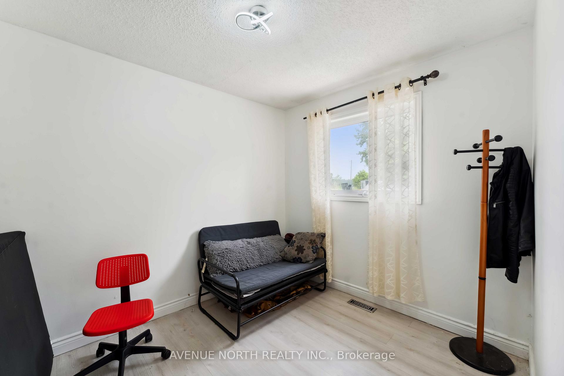 Photo 11 of 3935 Swale Road, Ottawa, Vernon — HOMEH