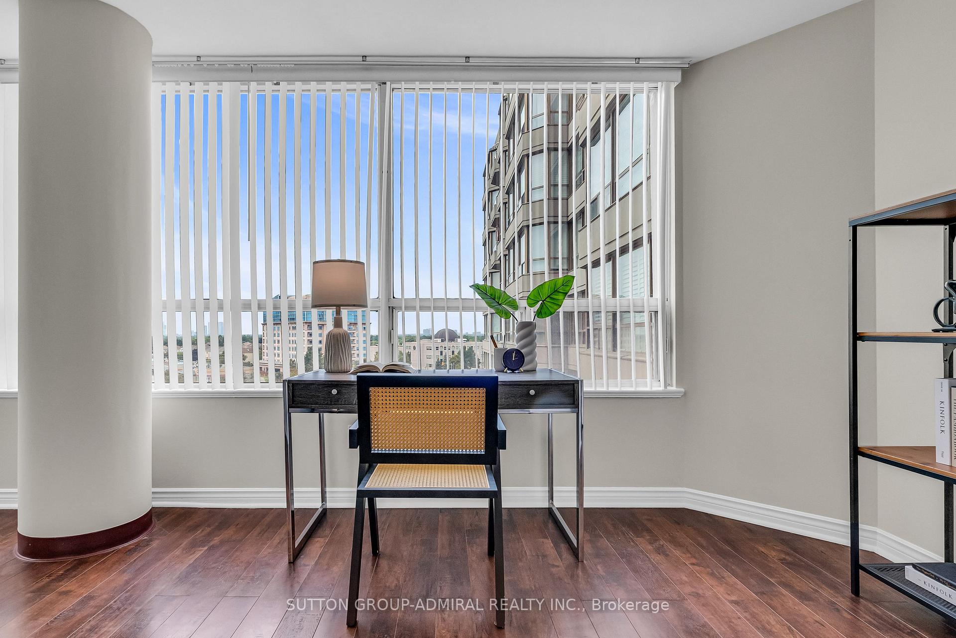 Photo 7 of Unit 716, 7 Townsgate Drive, Vaughan, Crestwood-Springfarm-Yorkhill — HOMEH