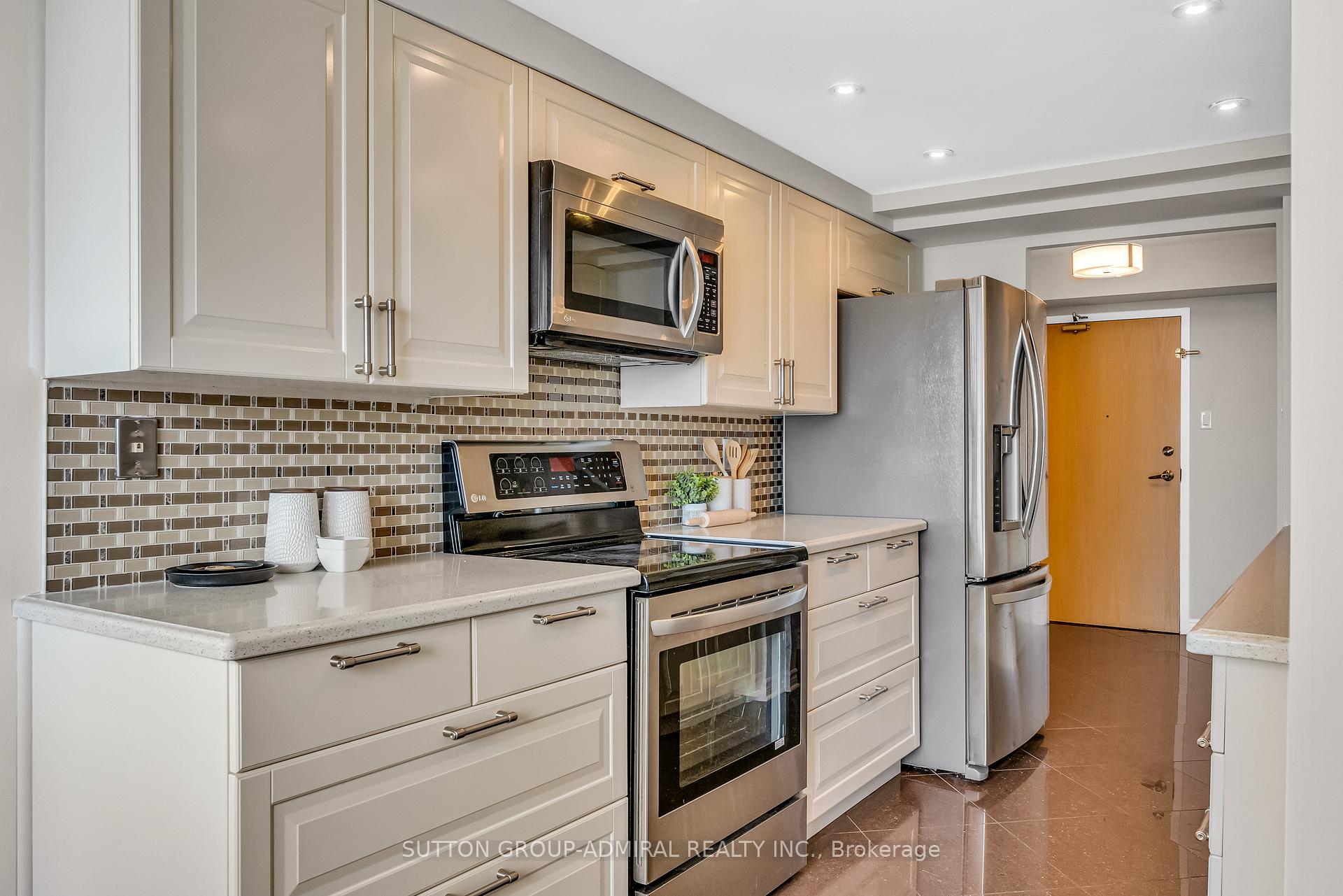 Photo 15 of Unit 716, 7 Townsgate Drive, Vaughan, Crestwood-Springfarm-Yorkhill — HOMEH