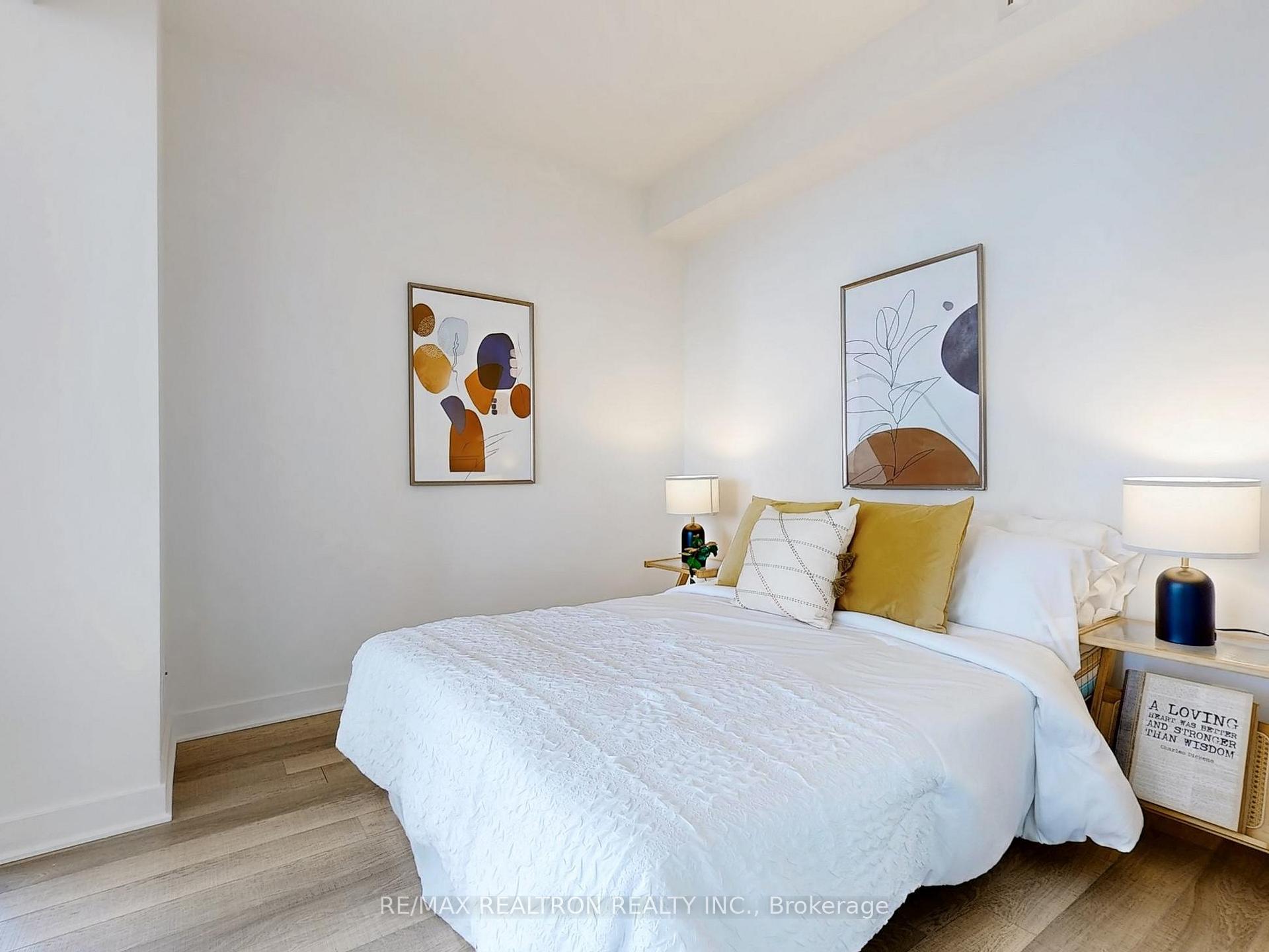 Photo 12 of Unit 3704, 290 Adelaide Street W, Toronto, Waterfront Communities — HOMEH
