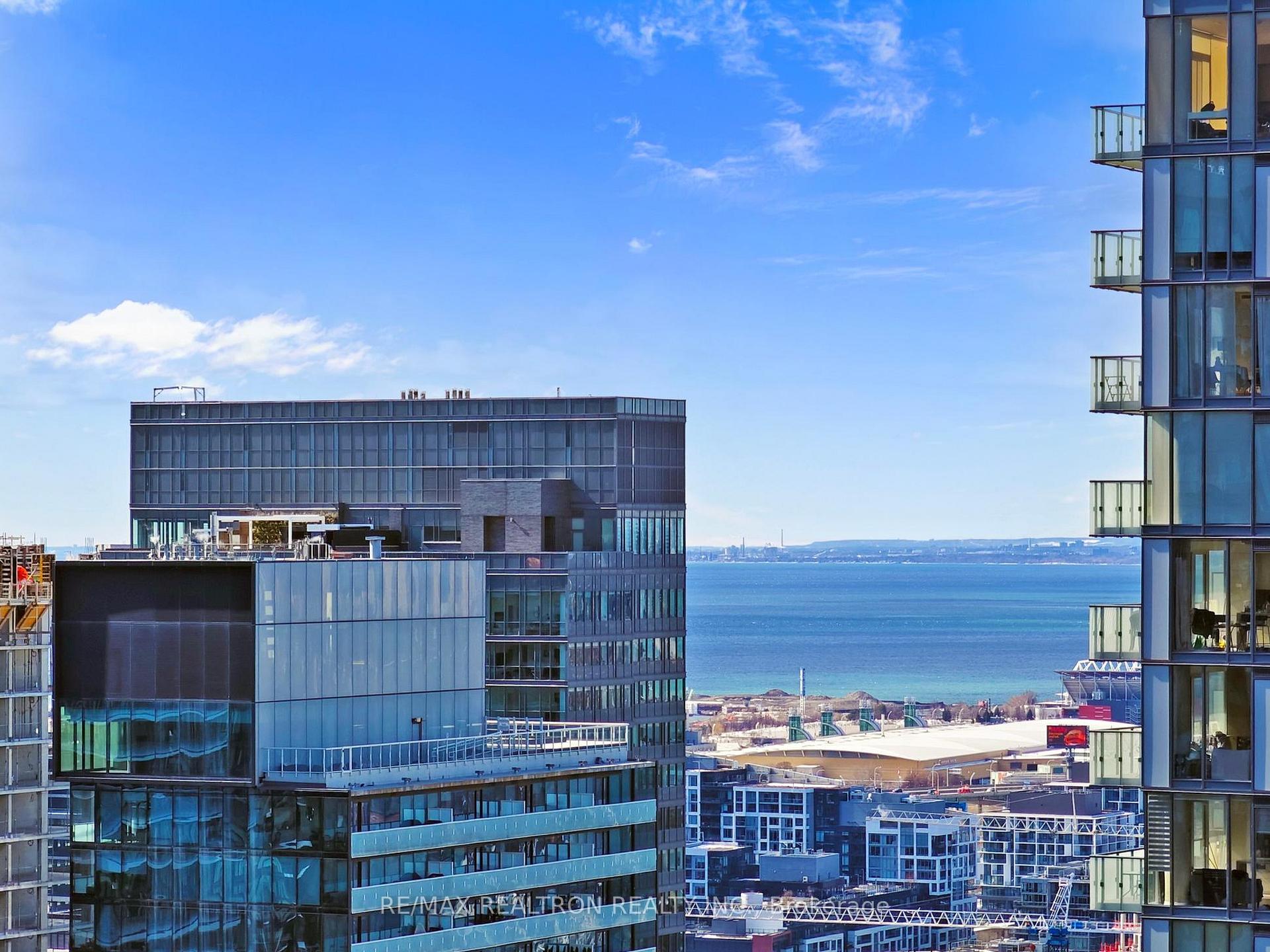Photo 20 of Unit 3704, 290 Adelaide Street W, Toronto, Waterfront Communities — HOMEH