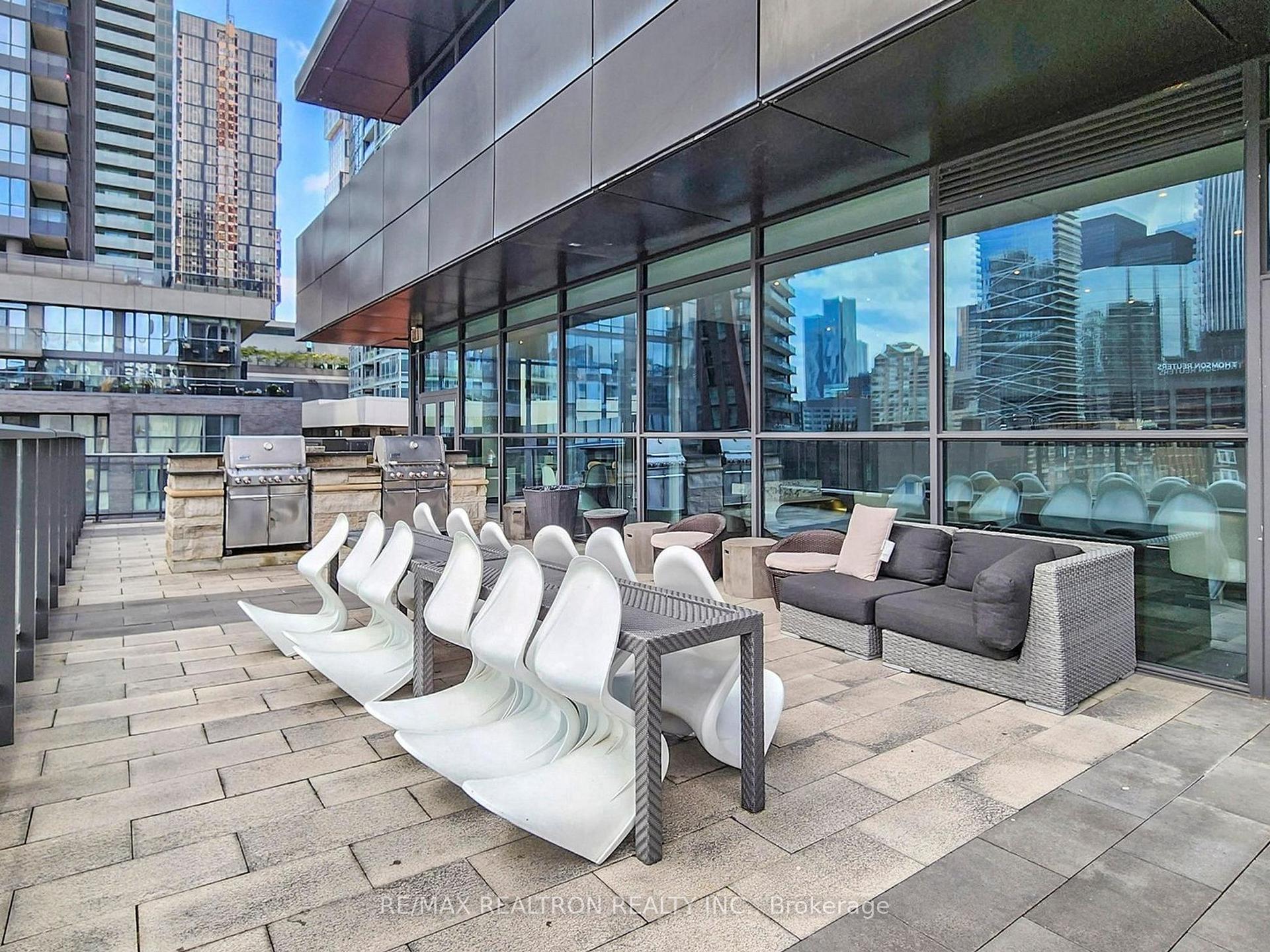 Photo 37 of Unit 3704, 290 Adelaide Street W, Toronto, Waterfront Communities — HOMEH