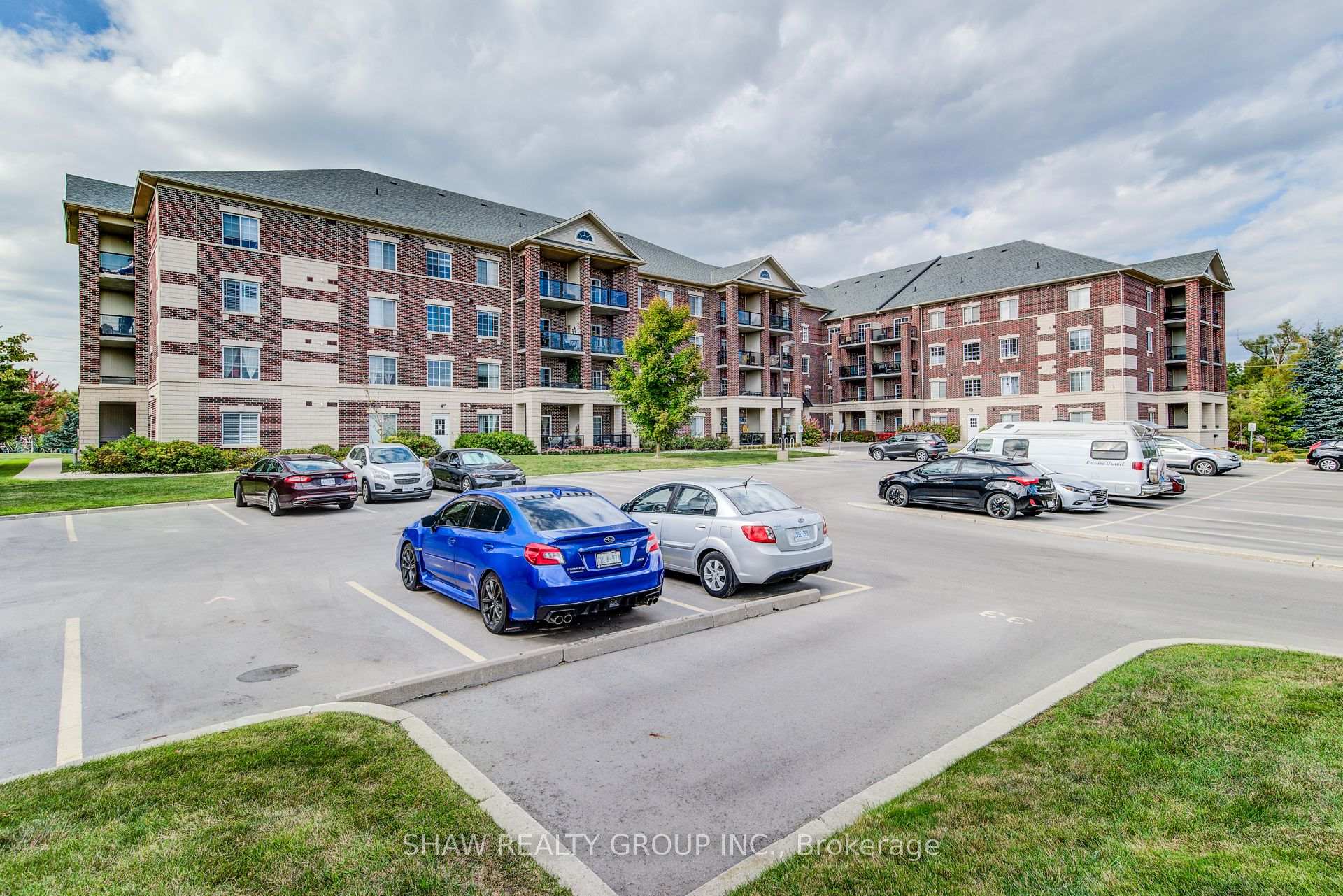 Photo 9 of Unit 118, 308 Watson Parkway, Guelph, Grange Road — HOMEH