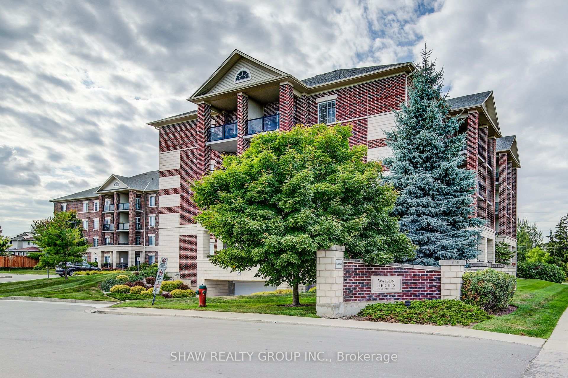 Photo 5 of Unit 118, 308 Watson Parkway, Guelph, Grange Road — HOMEH