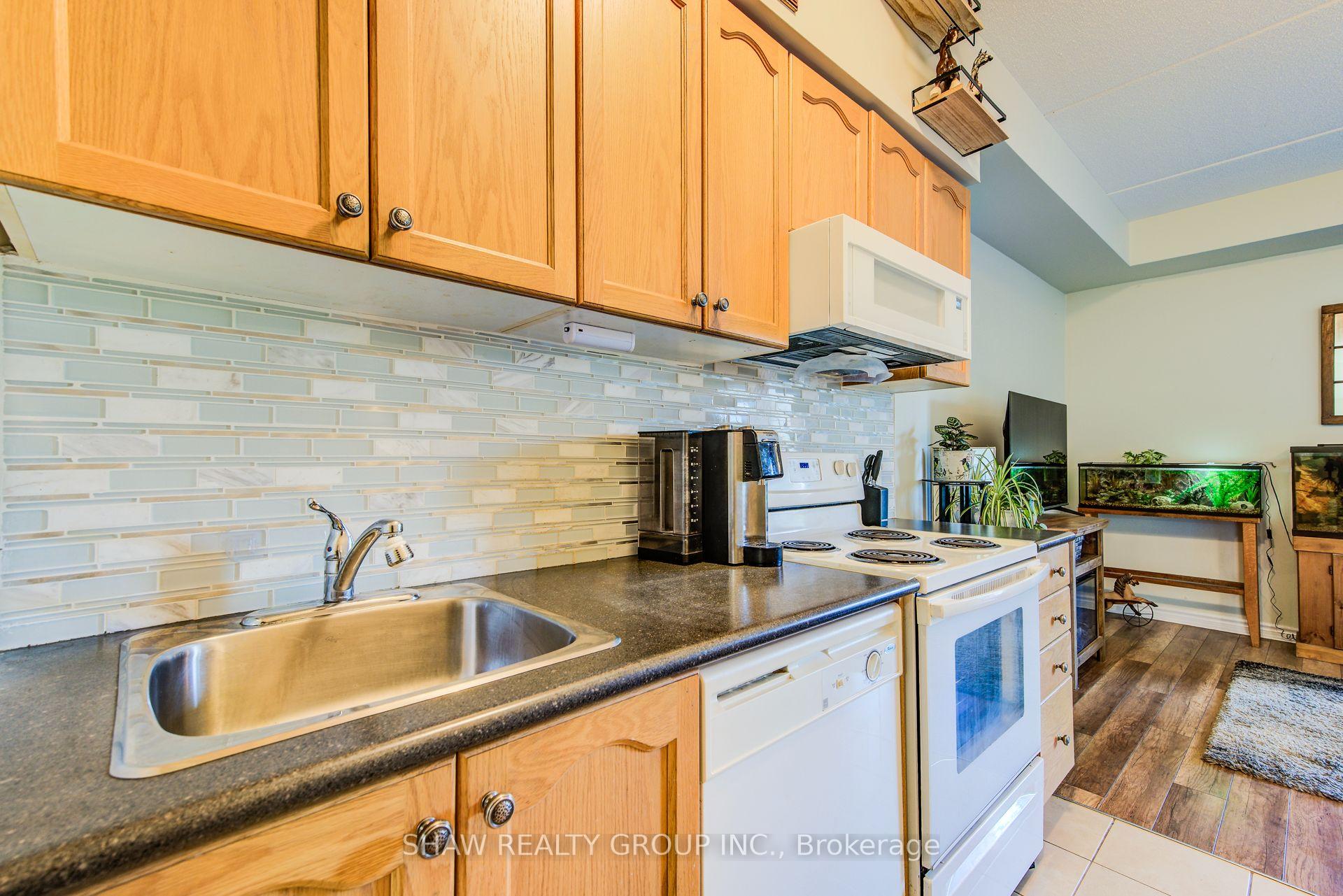 Photo 36 of Unit 118, 308 Watson Parkway, Guelph, Grange Road — HOMEH