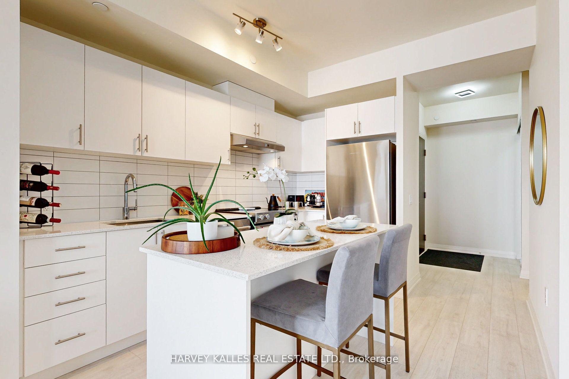 Photo 18 of Unit 1001, 9000 Jane Street, Vaughan, Vellore Village — HOMEH