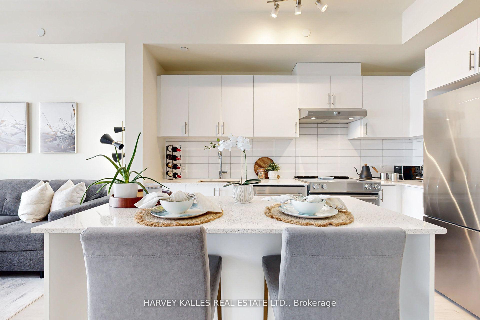 Photo 6 of Unit 1001, 9000 Jane Street, Vaughan, Vellore Village — HOMEH