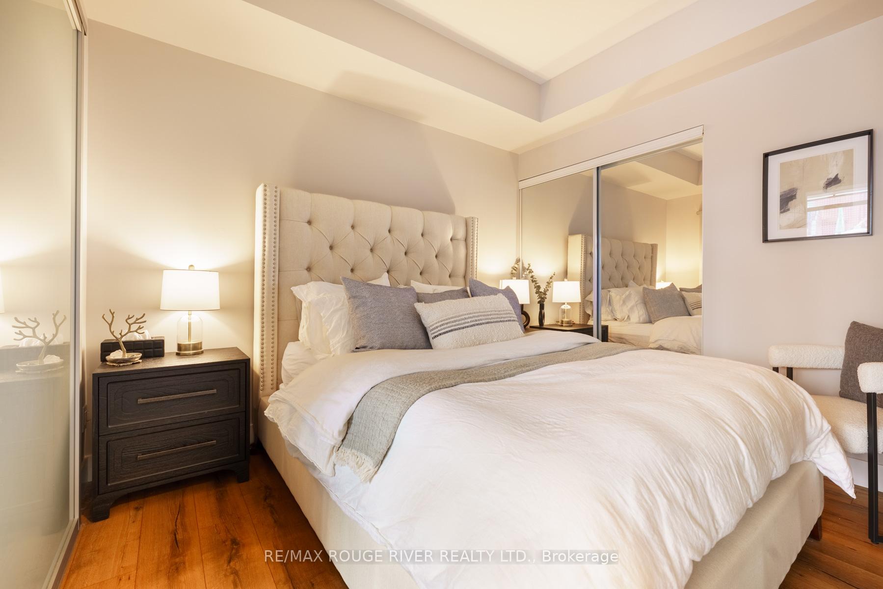 Photo 3 of Unit 906, 39 Sherbourne Street, Toronto, Moss Park — HOMEH