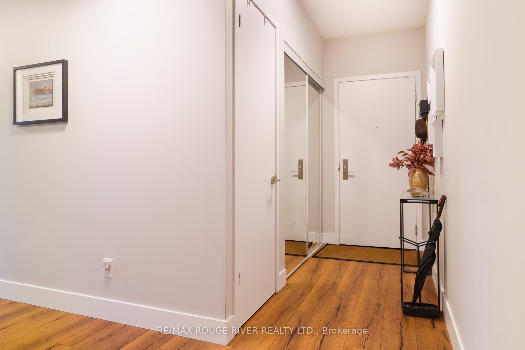 Photo 6 of Unit 906, 39 Sherbourne Street, Toronto, Moss Park — HOMEH