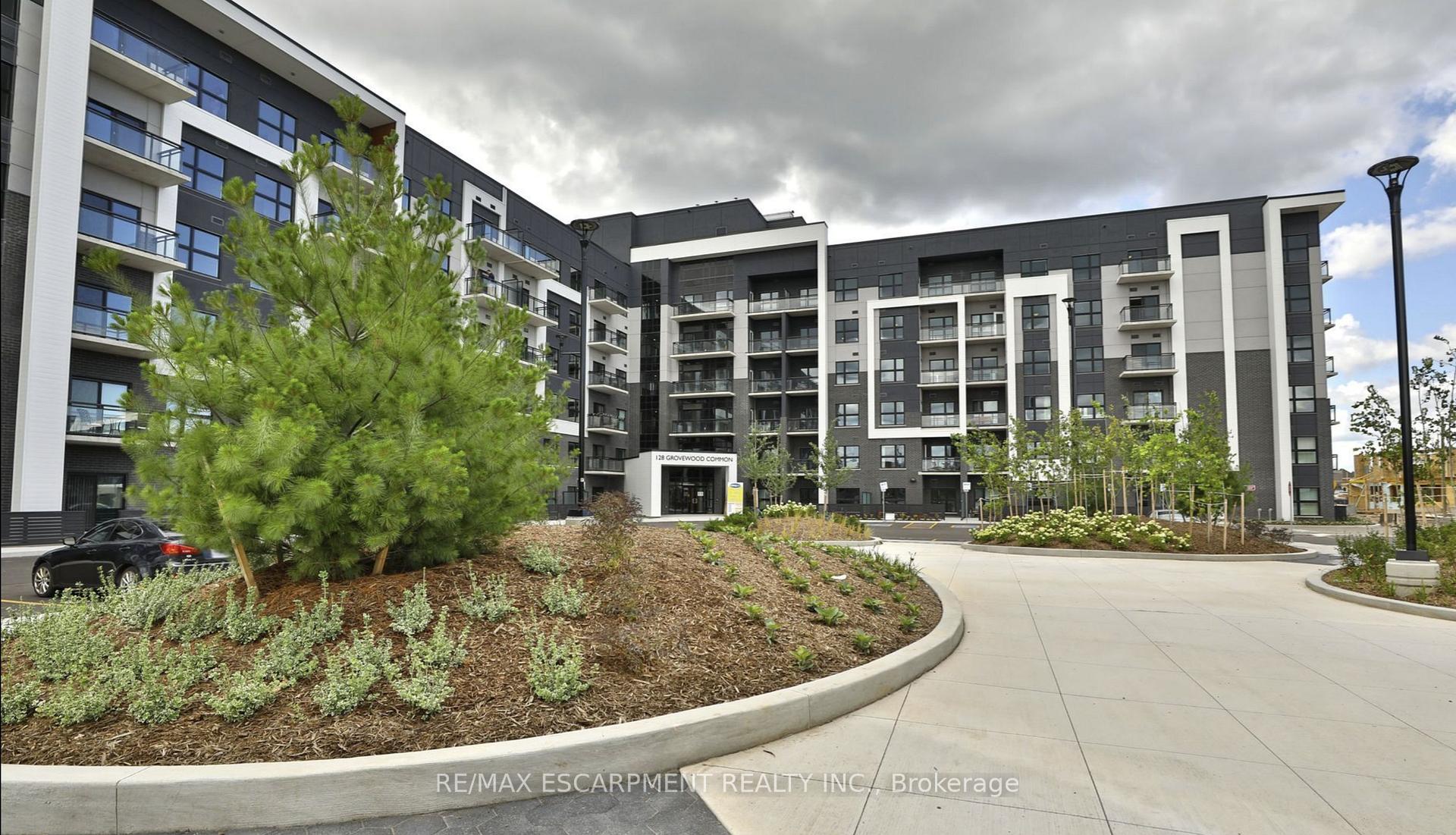 Front of Unit 632, 128 Grovewood Common