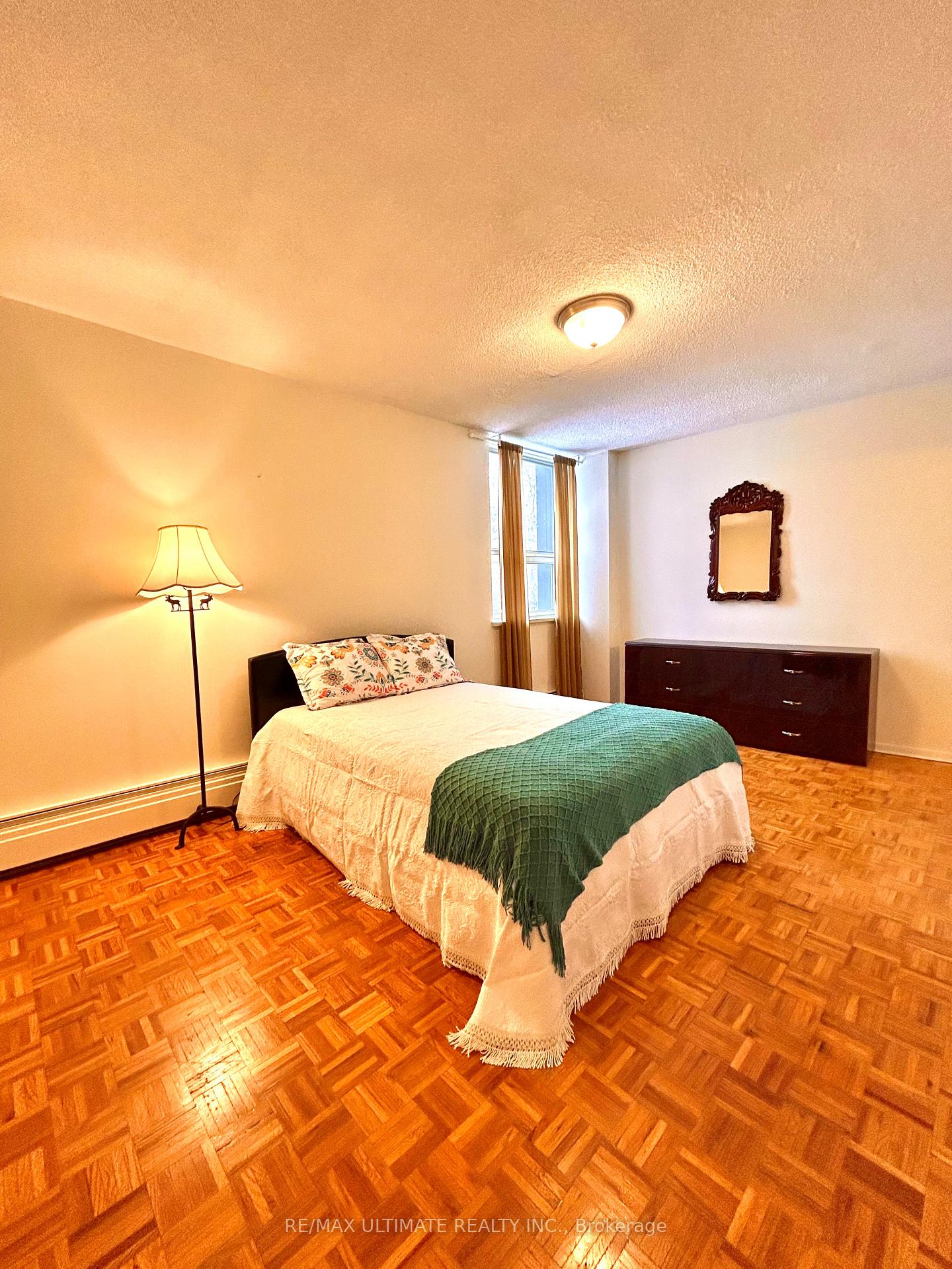 Photo 3 of Unit 409, 151 La Rose Avenue, Etobicoke, Humber Heights — HOMEH