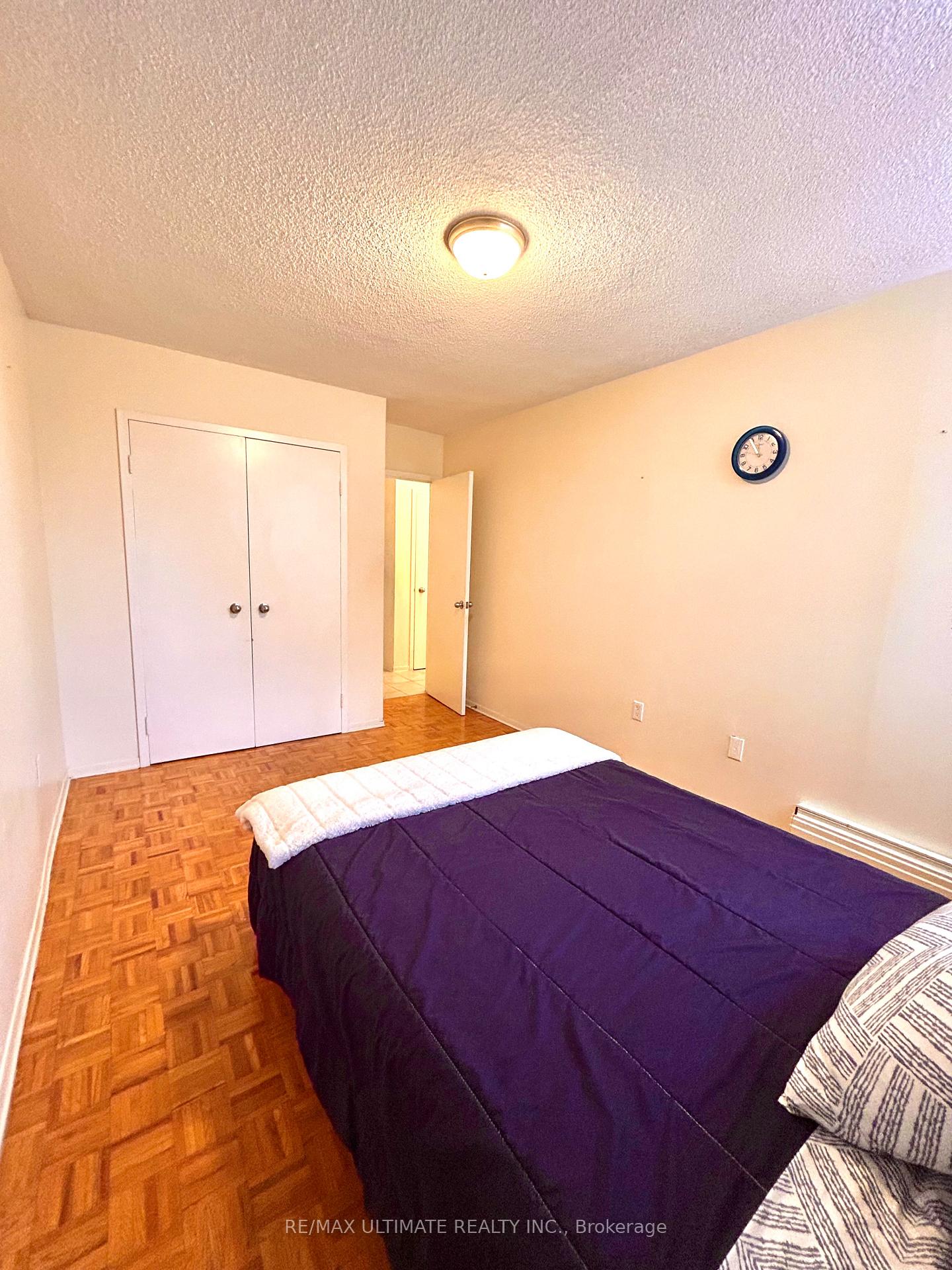 Photo 10 of Unit 409, 151 La Rose Avenue, Etobicoke, Humber Heights — HOMEH