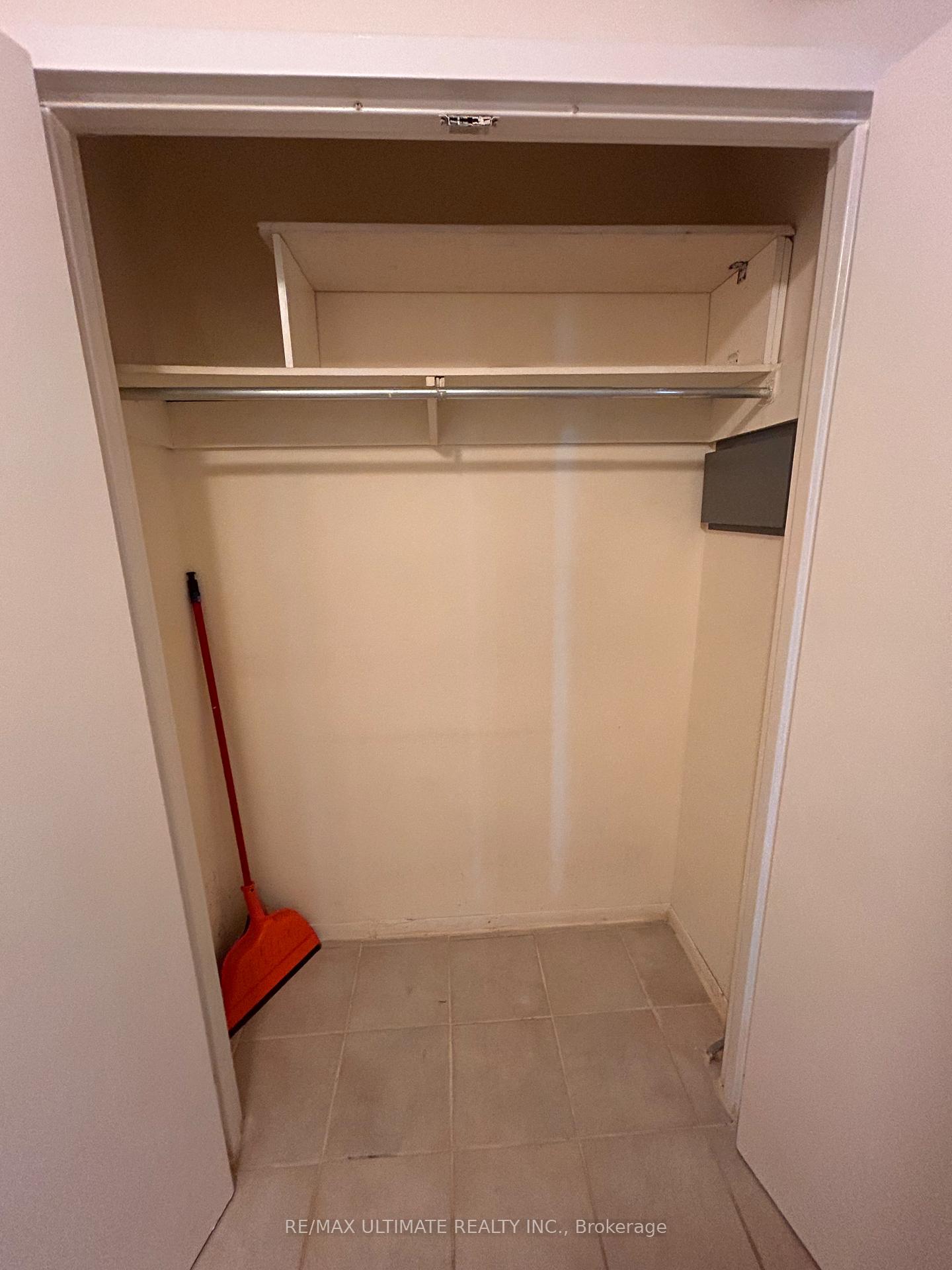 Photo 13 of Unit 409, 151 La Rose Avenue, Etobicoke, Humber Heights — HOMEH