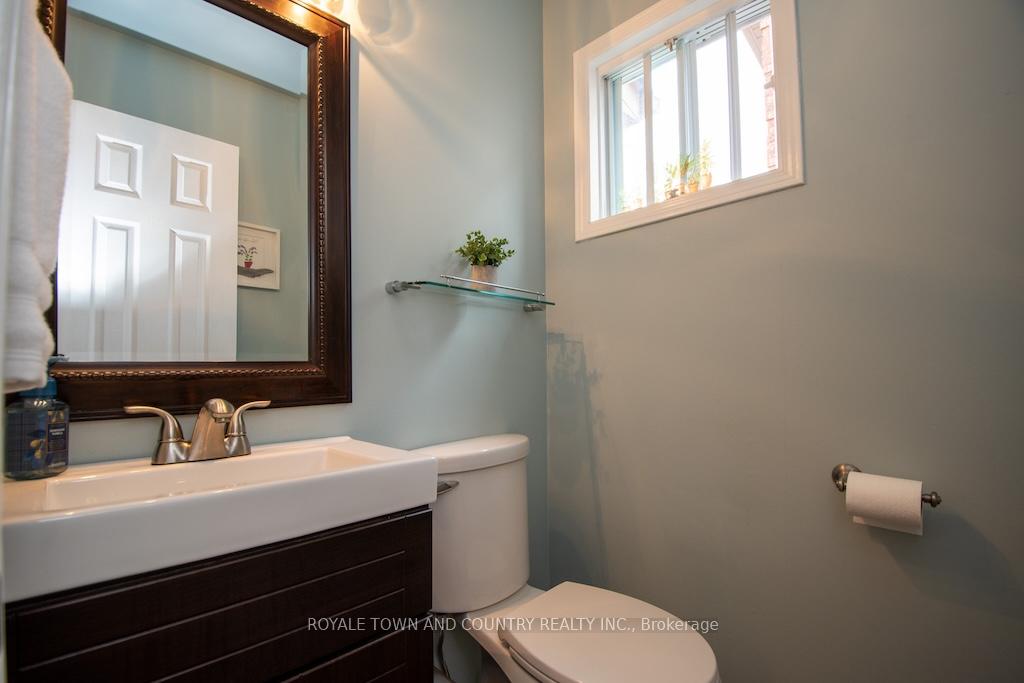 Photo 13 of 59 Bonnycastle Drive, Clarington, Bowmanville — HOMEH