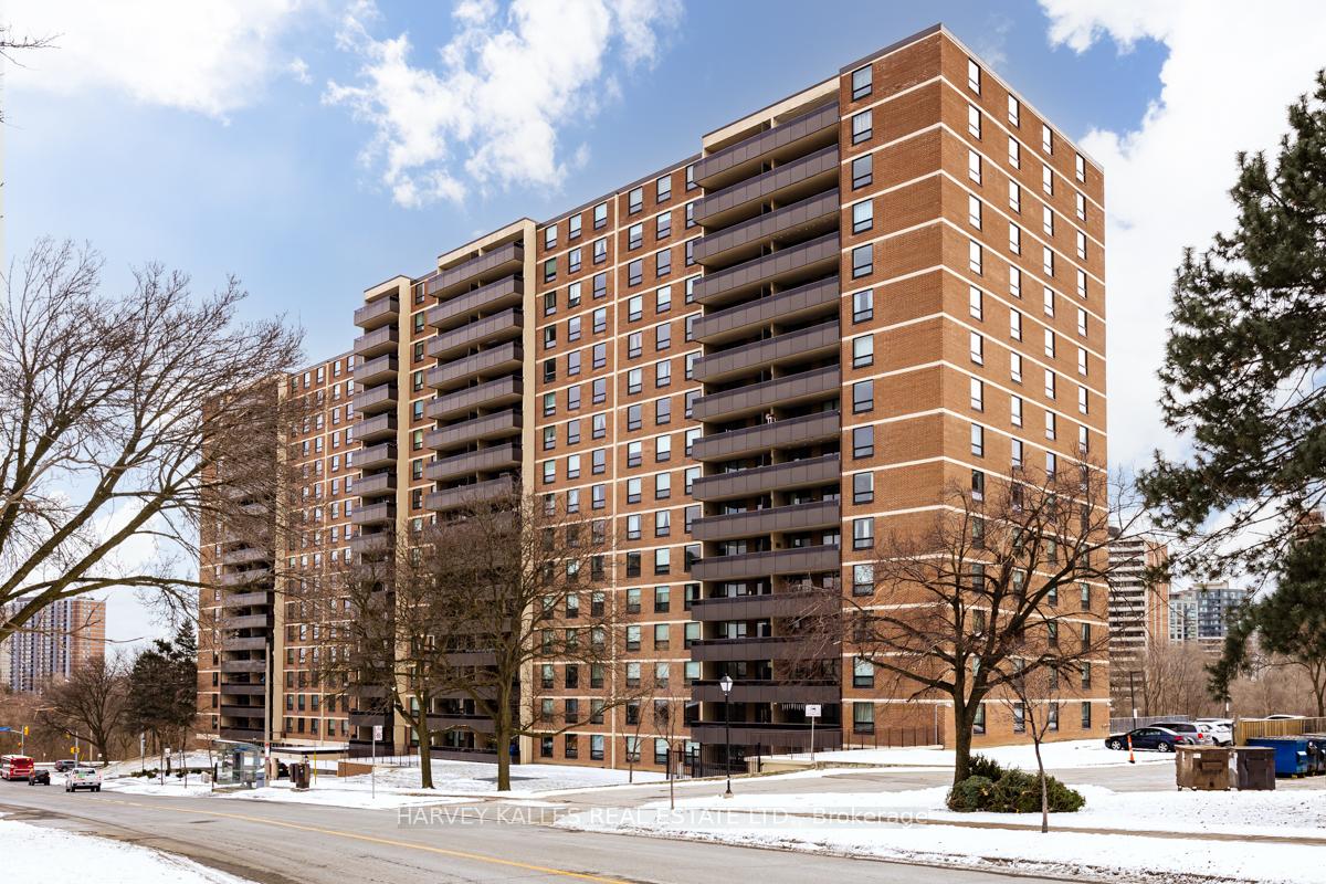 Front of Unit 1514, 15 La Rose Avenue