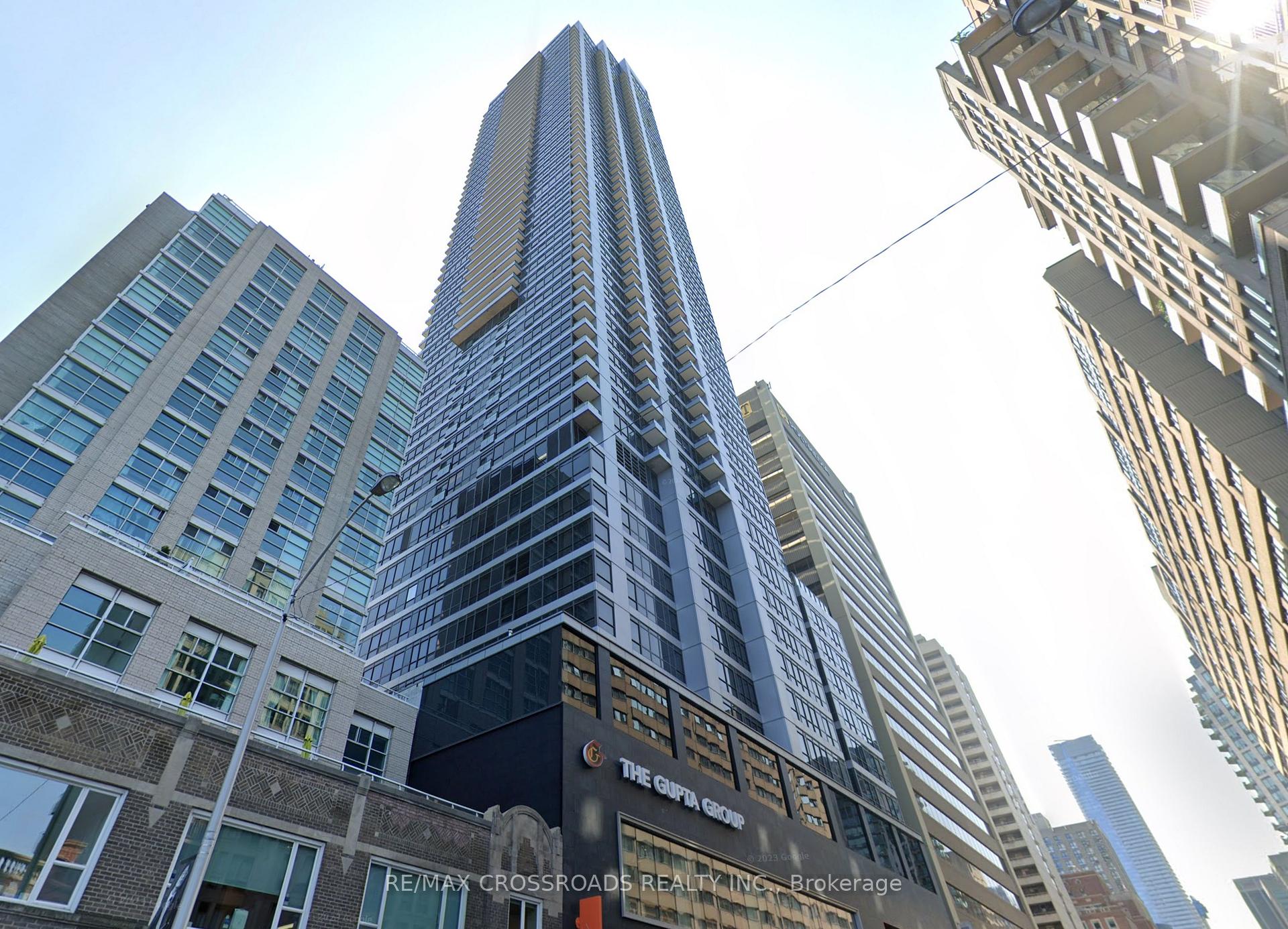Front of Unit 3206, 395 Bloor Street E