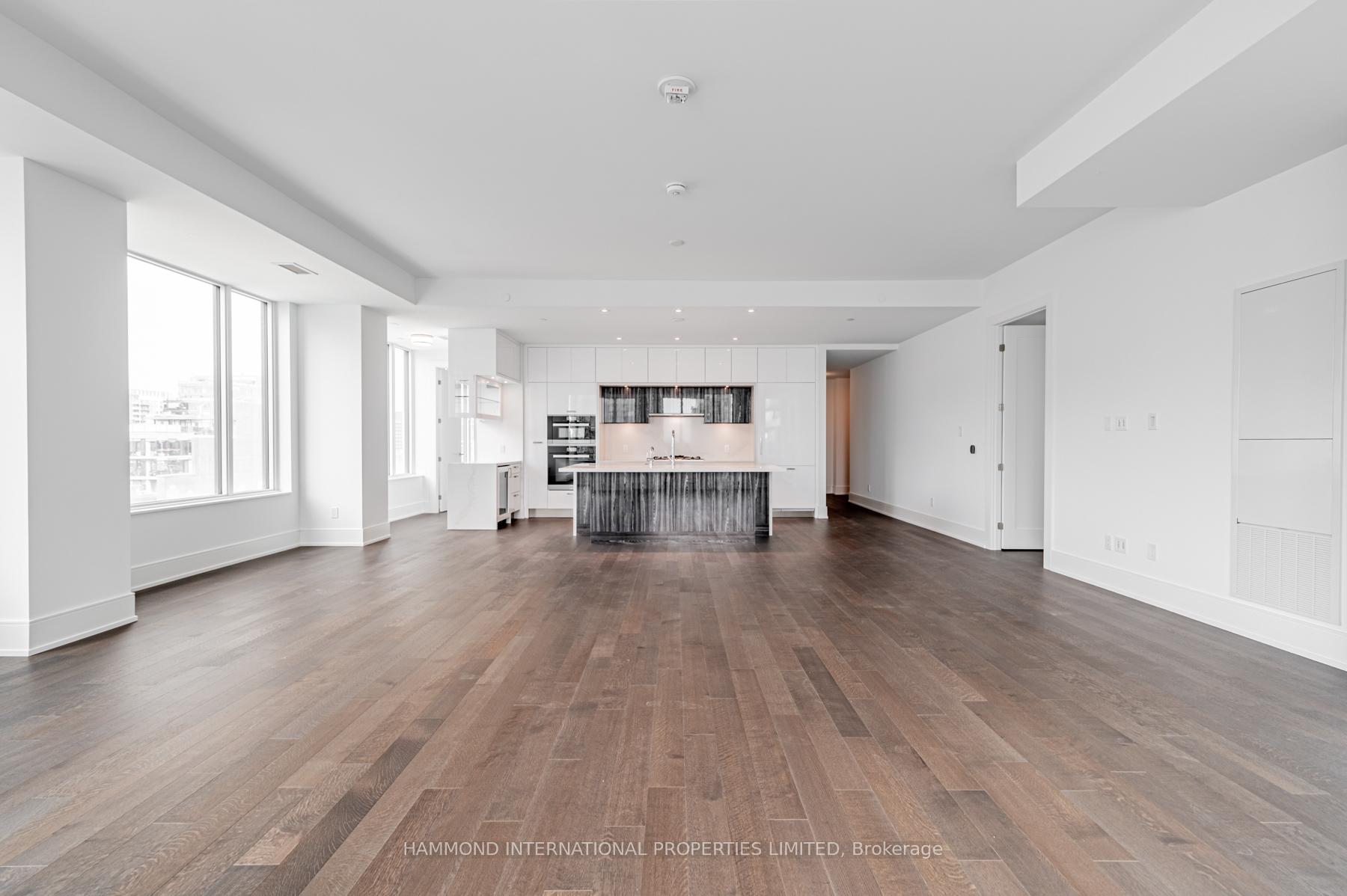 Photo 8 of Unit 708, 455 Wellington Street W, Toronto, Waterfront Communities — HOMEH