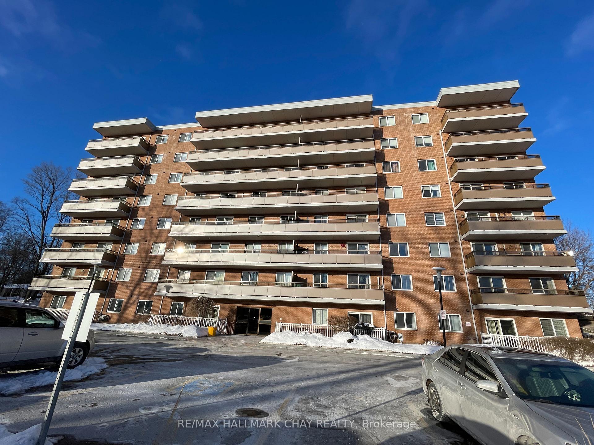 Photo 1 of Unit 802, 414 Blake Street, Barrie, Codrington — HOMEH