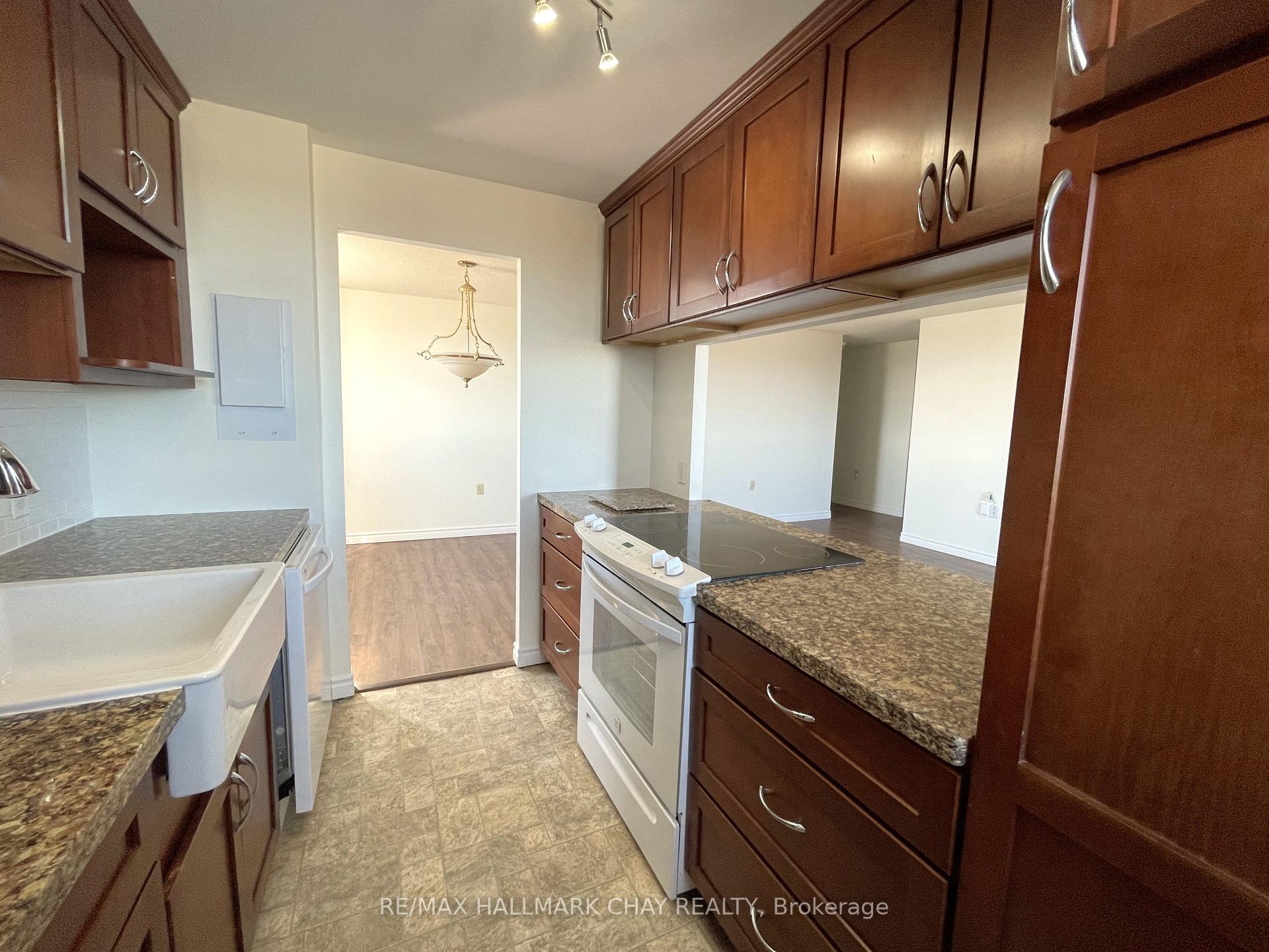 Photo 13 of Unit 802, 414 Blake Street, Barrie, Codrington — HOMEH
