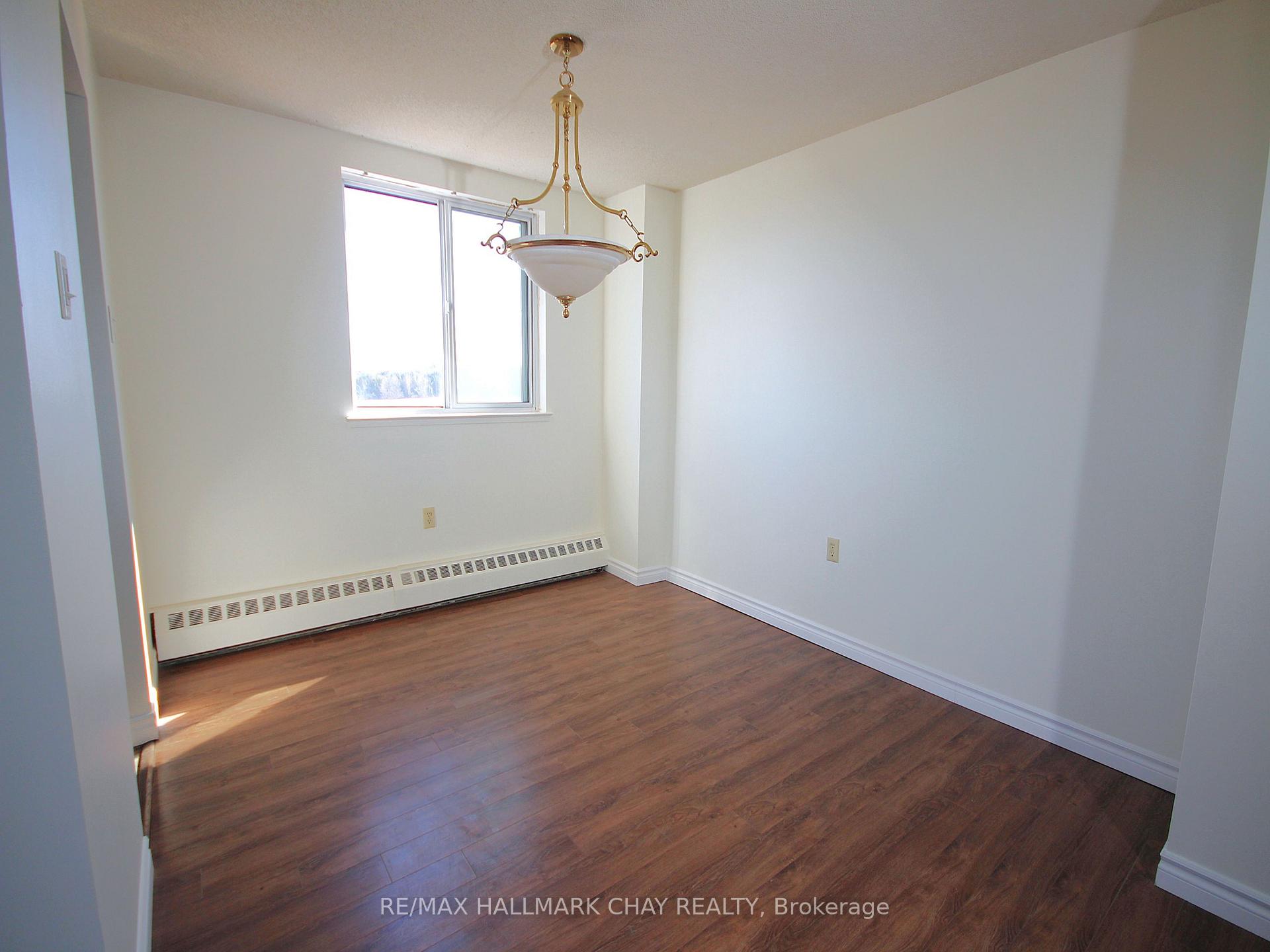 Photo 4 of Unit 802, 414 Blake Street, Barrie, Codrington — HOMEH