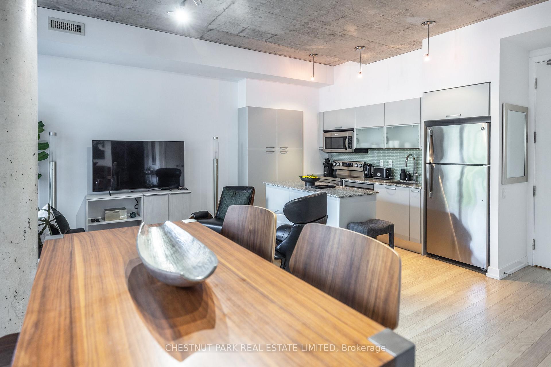 Photo 10 of Unit 301, 10 Morrison Street, Toronto, Waterfront Communities — HOMEH