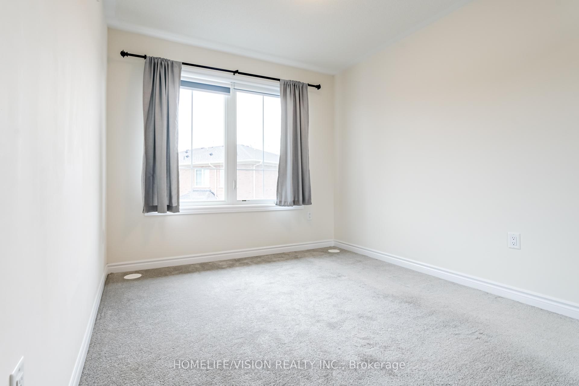 Photo 24 of Unit 3, 480 Beresford Path, Oshawa, Central — HOMEH