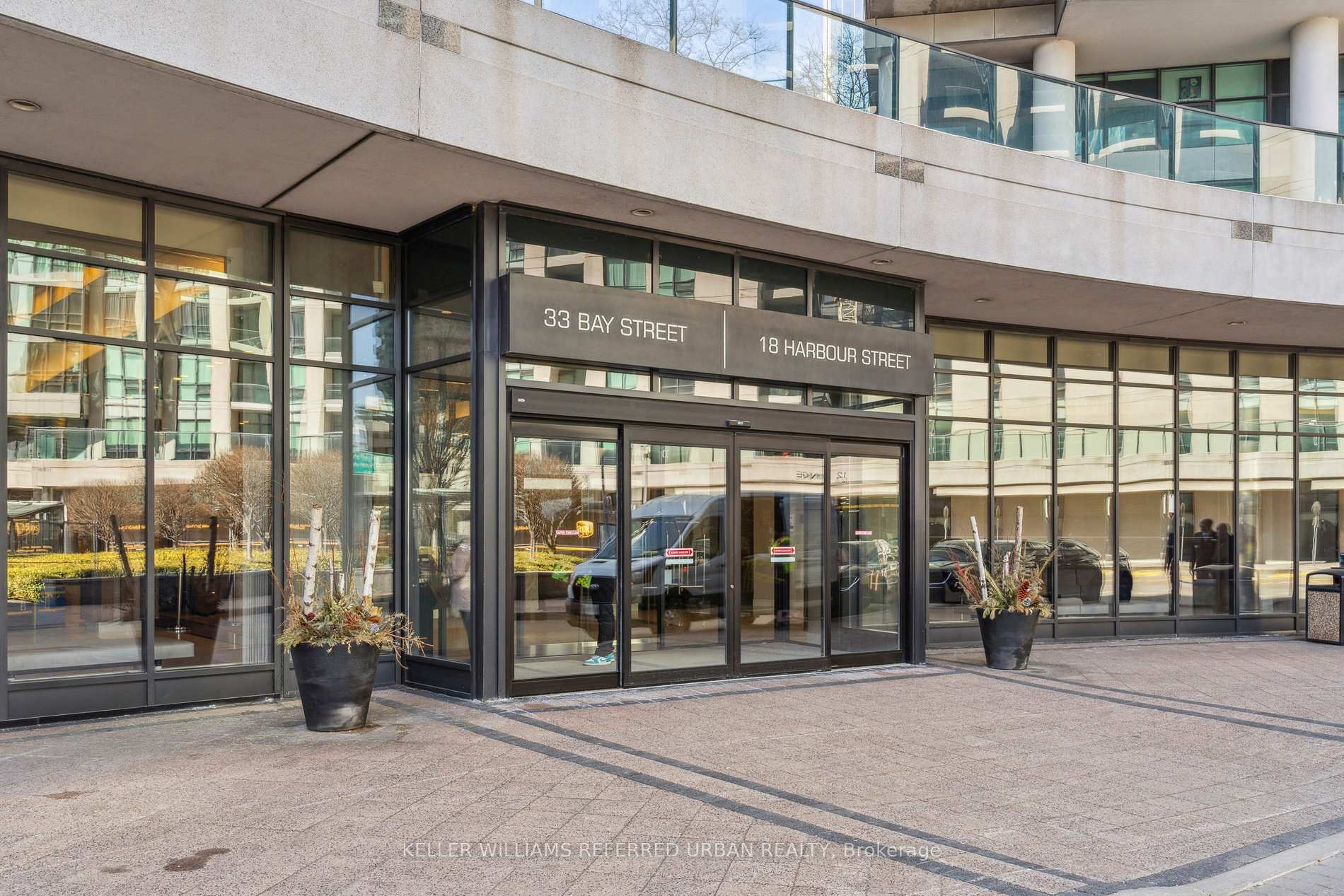 Photo 4 of Unit 2201, 33 Bay Street, Toronto, Waterfront Communities — HOMEH